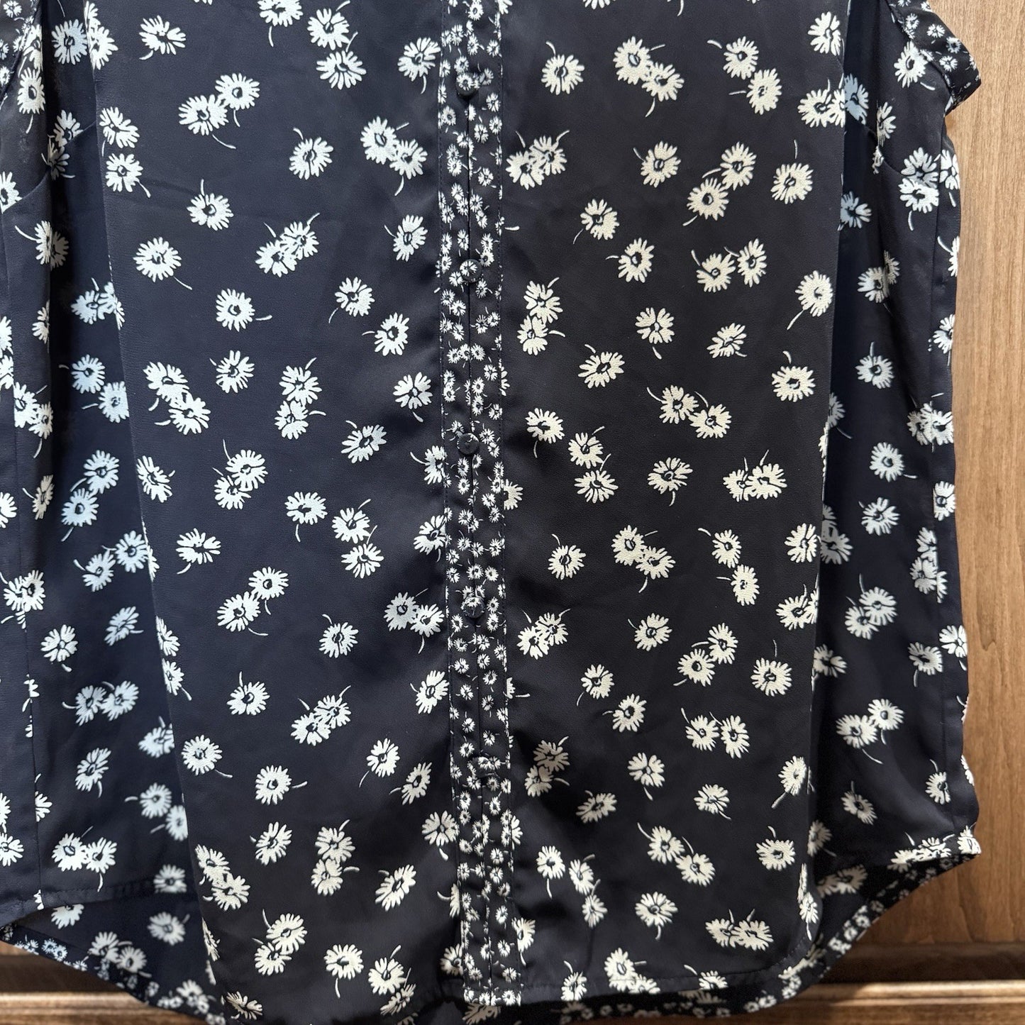 Talbots Sleeveless Blouse Women’s Medium Navy Blue Floral
