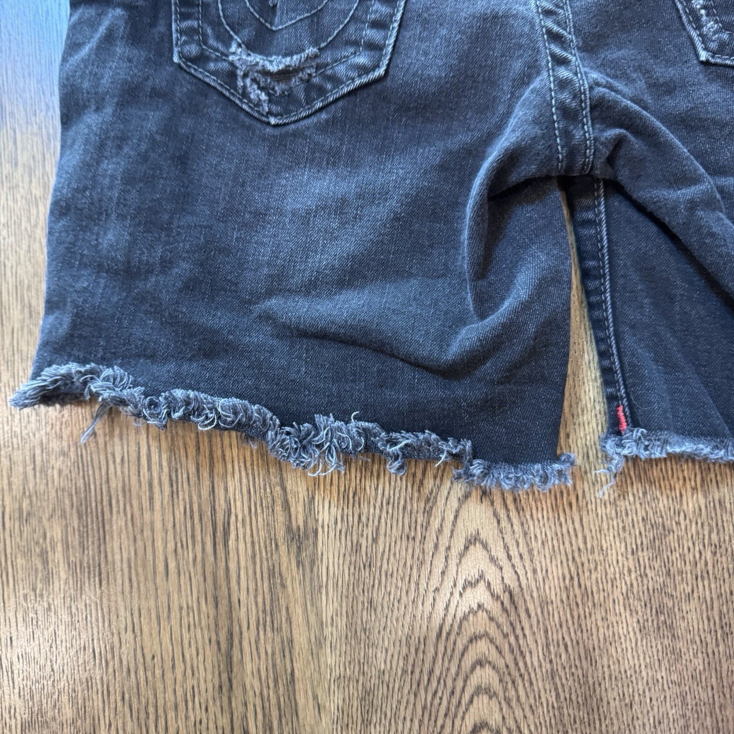 True Religion Mid Cut Off Denim Shorts Black Distressed Flap Pockets Size 30