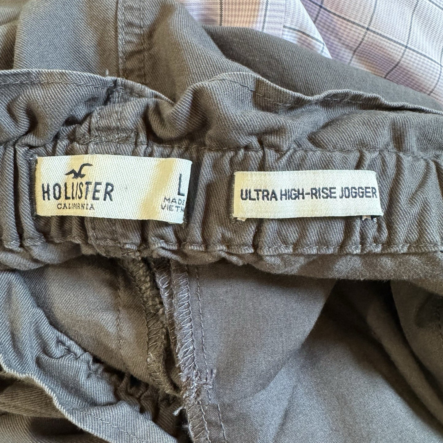 Hollister Ultra High-Rise Jogger Pants Size L Gray Paperbag Waist Belted lounge