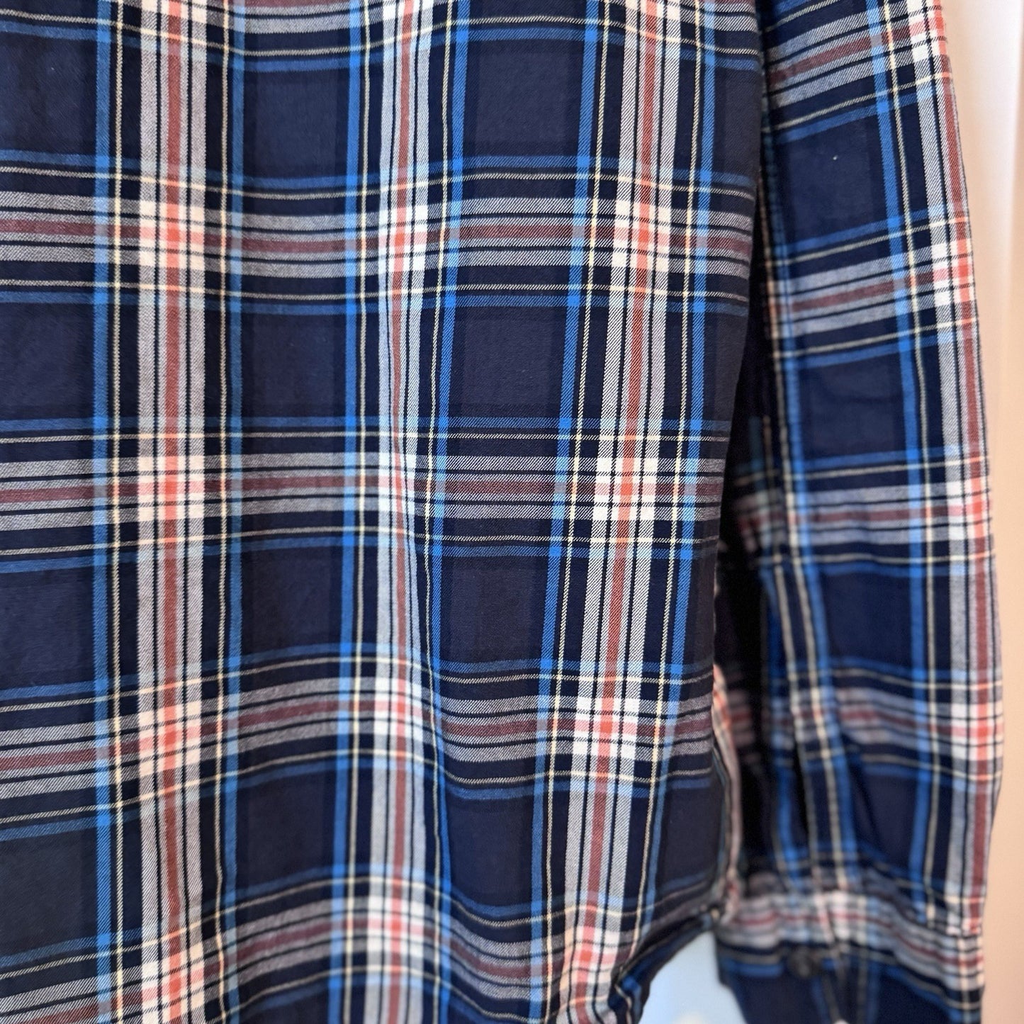 H&M LOGG Plaid Flannel Shirt Men’s XL Fitted 100% Cotton Navy Blue Check