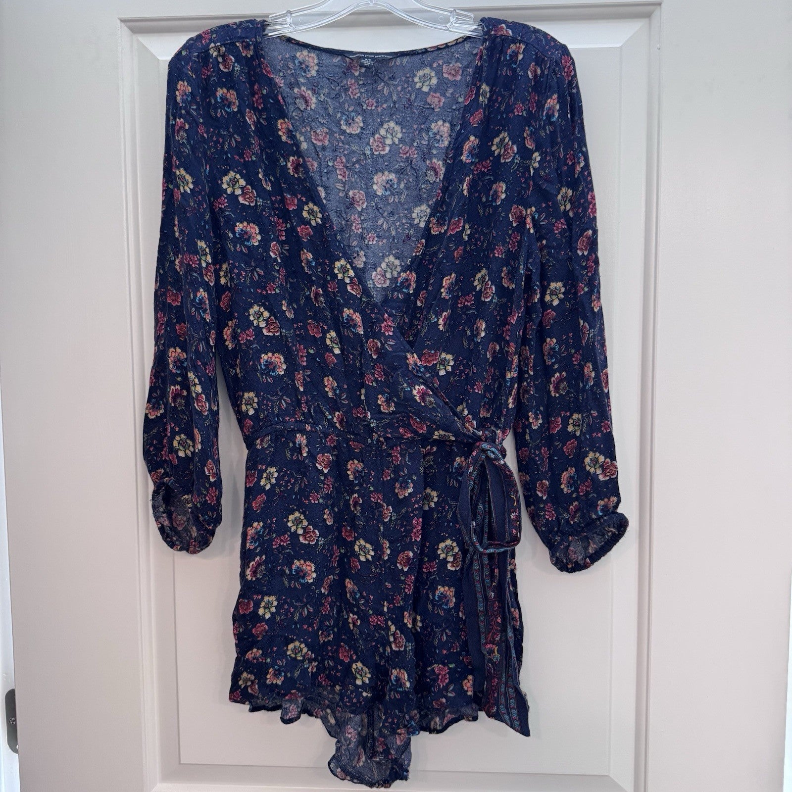 American Eagle Outfitters Navy Floral Wrap Romper Small S Boho Viscose