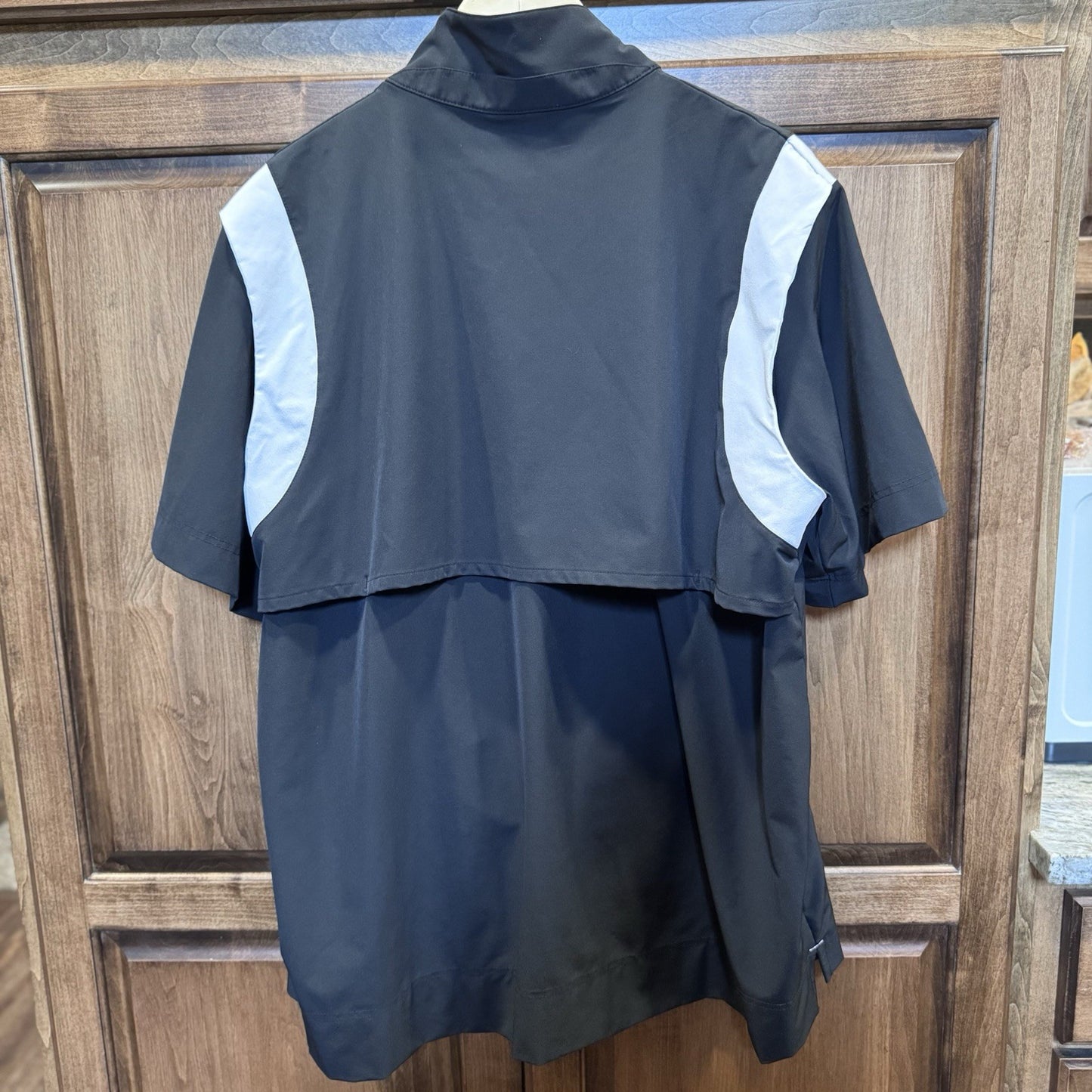Nike Men’s XL Black 1/4 Zip Short Sleeve Pullover Windshirt Golf Athletic Top