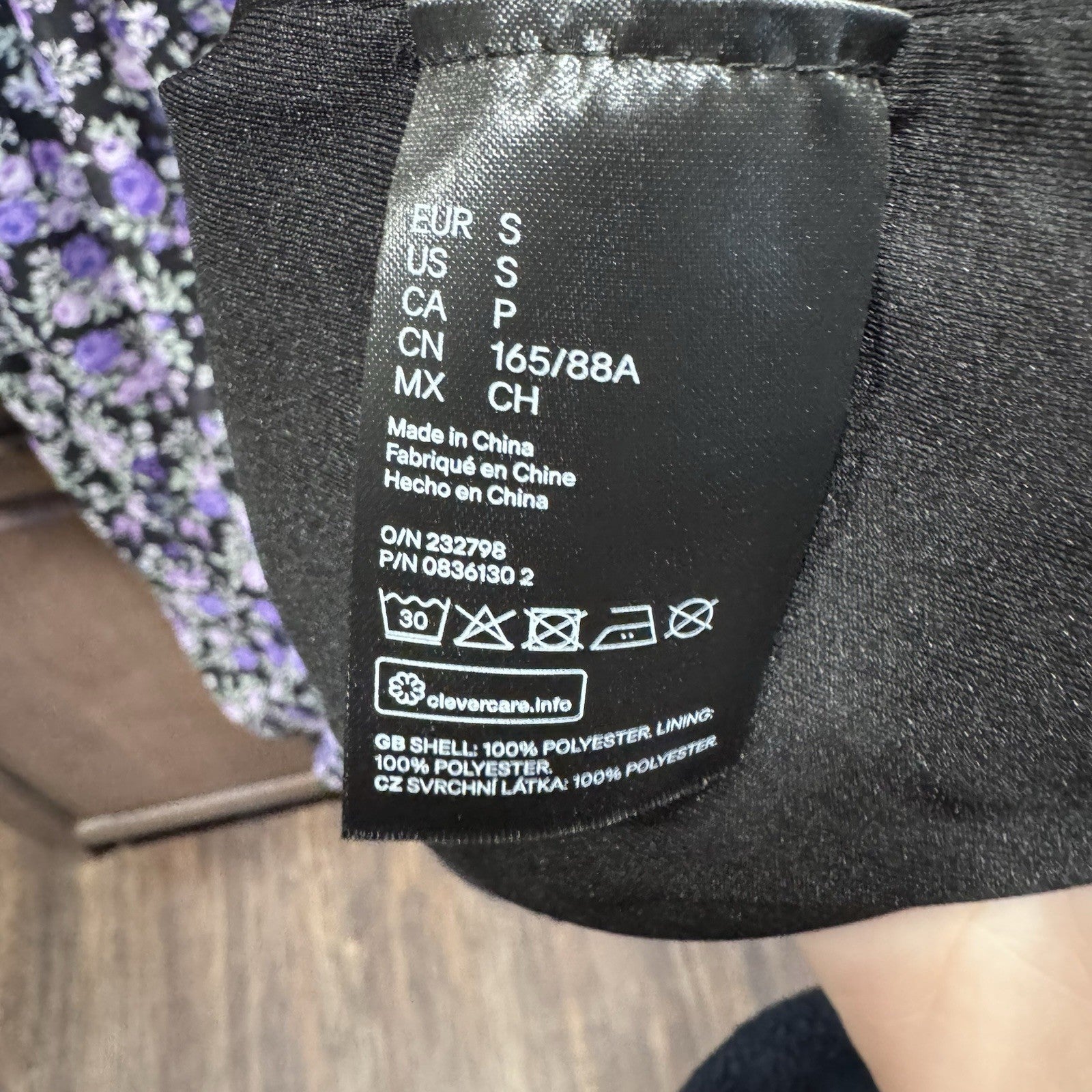 DIVIDED H&M Black Floral Babydoll Mini Dress Long Sleeve V-Neck Size SMALL