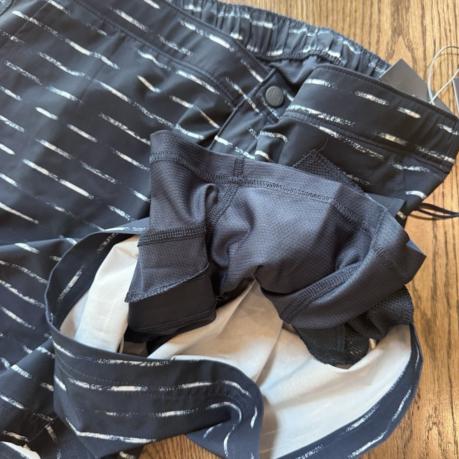 NWT VRST Men’s Slim Fit Swim Shorts M Navy Dash Print 5” Inseam Boxer Liner