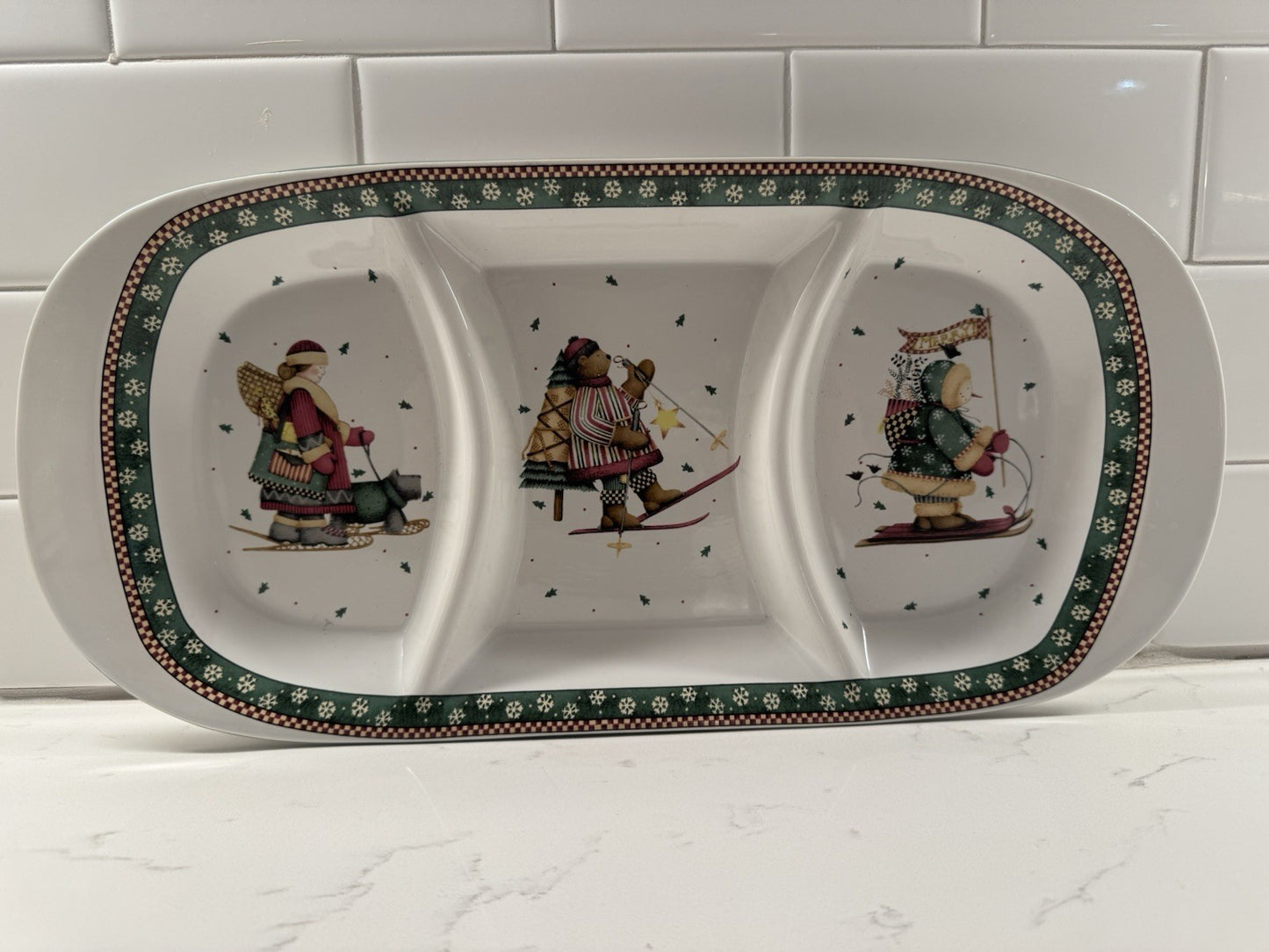 Sakura Debbie Mumm "Sledding Characters" Divided 3 Section Dish EUC