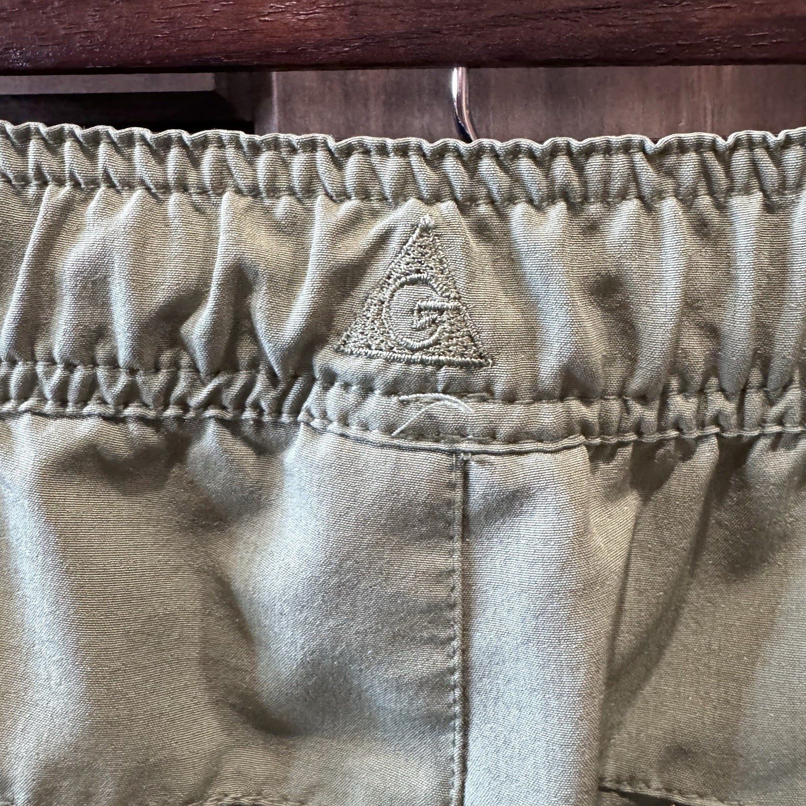 Gerry Men’s XL Cargo Hiking Shorts Green Zip Pockets Stretch Quick Dry Outdoor