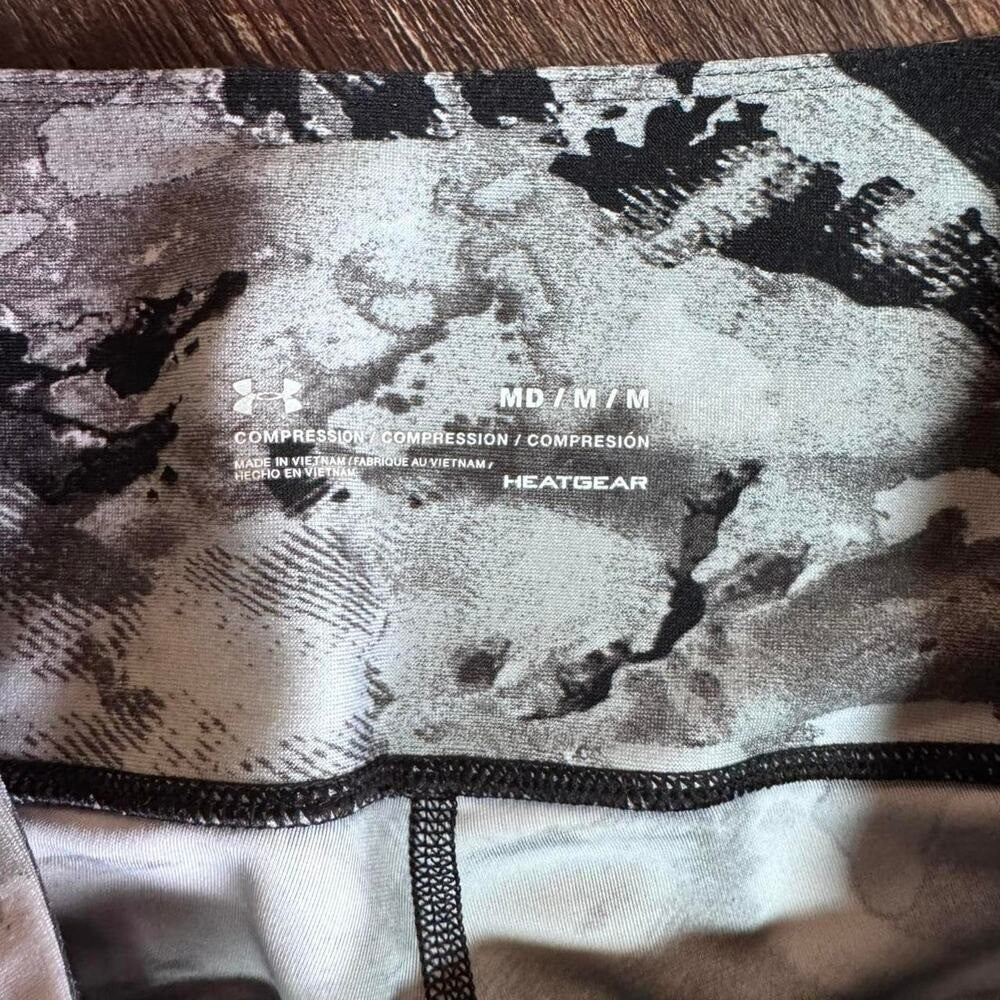 Under Armour Women's Heatgear Compression Ankle Leggings Black Print Sz Medium