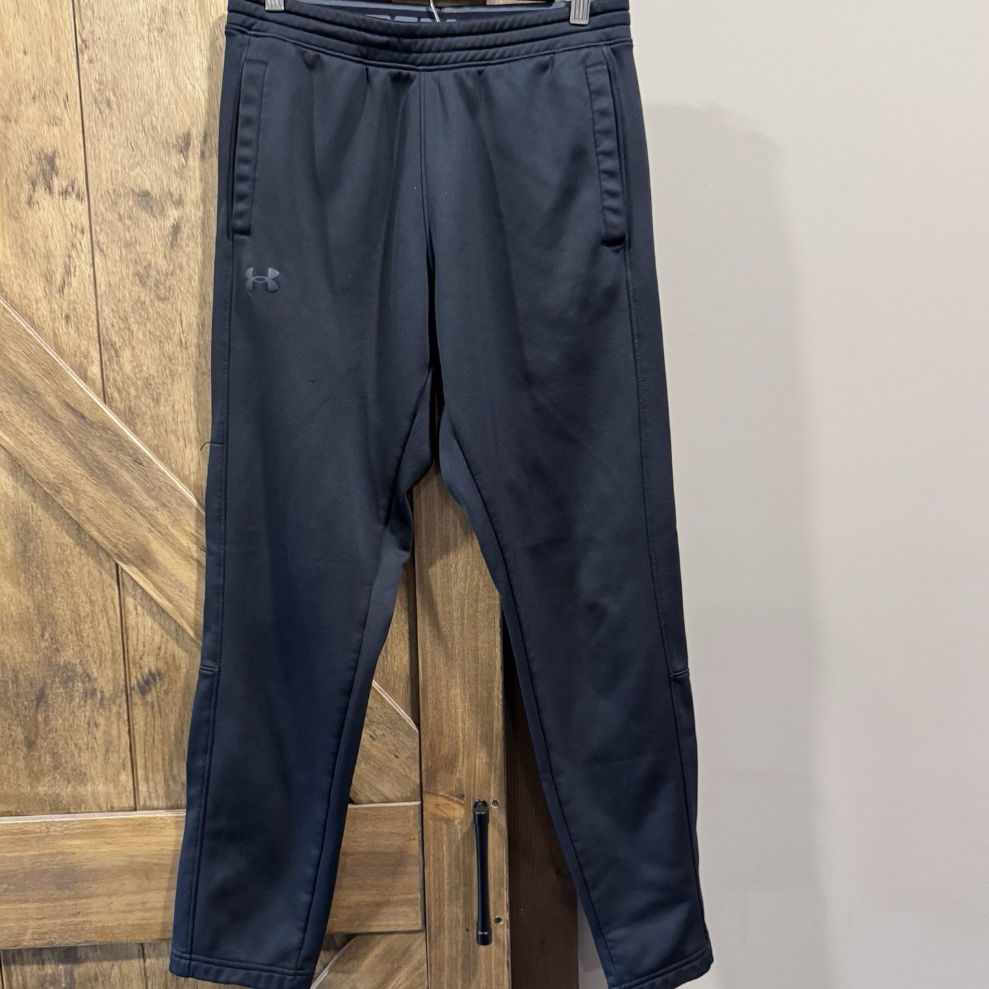 Under Armour Men’s Black Fleece Jogger Pants Size M Loose Fit Made in Jordan