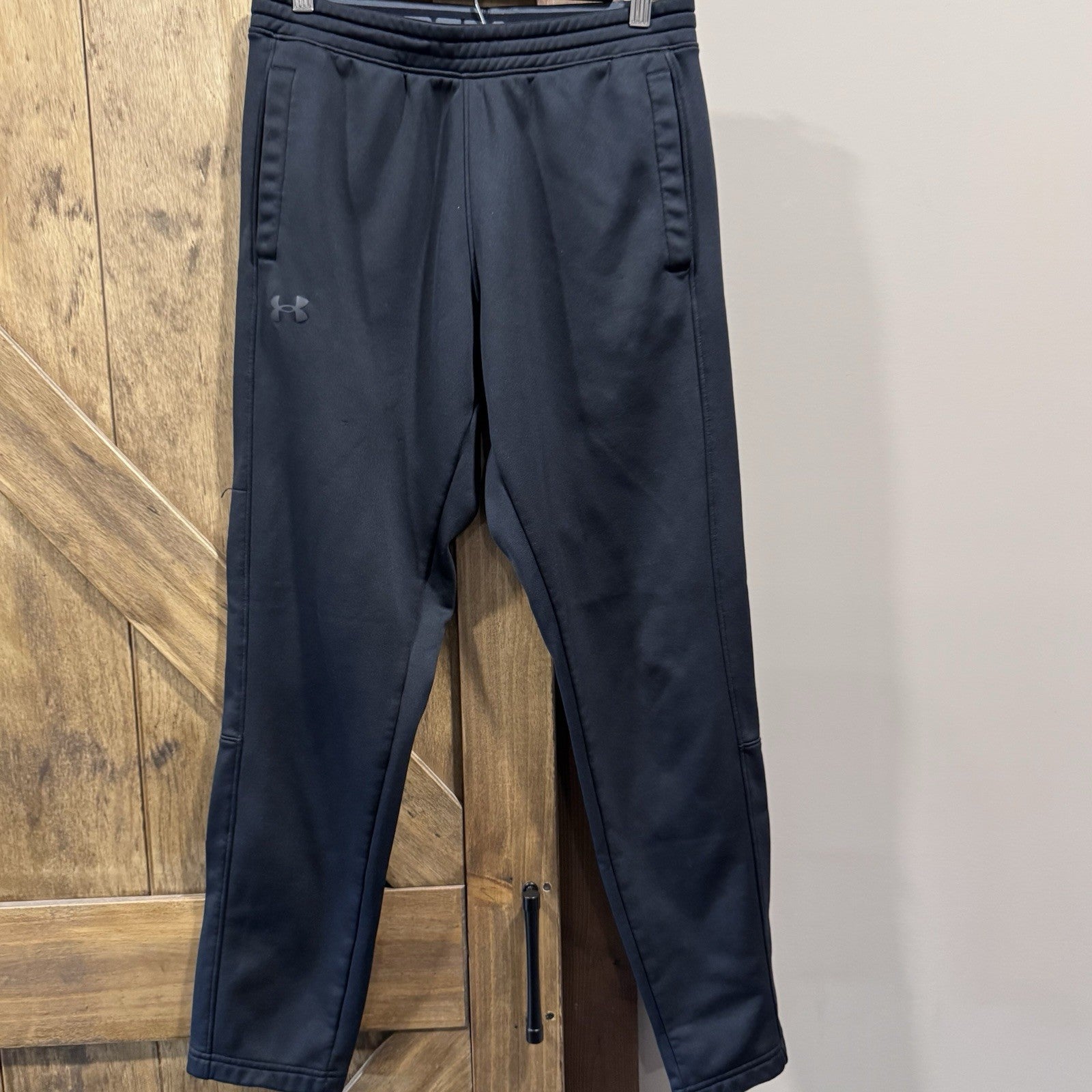 Under Armour Men’s Black Fleece Jogger Pants Size M Loose Fit Made in Jordan