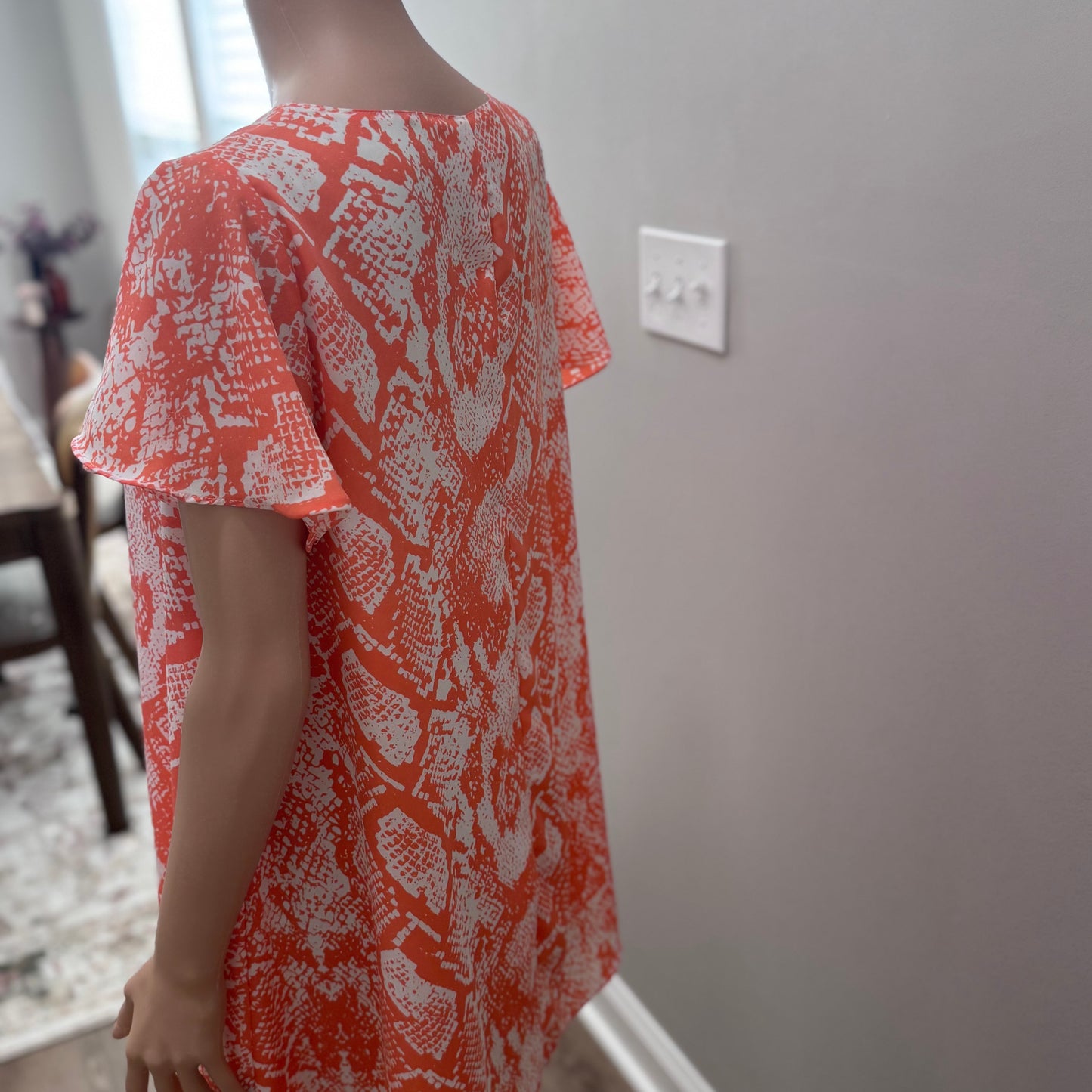 Buddy Love Ciara Dress Small – Orange Snake Print Flutter Sleeve Shift