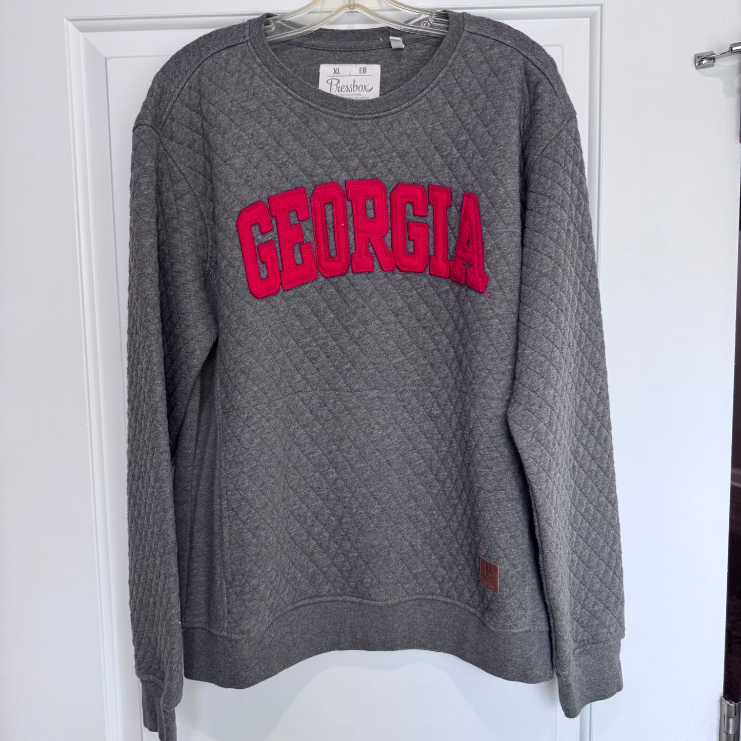 Pressbox University of Georgia Quilted Sweatshirt | Gray Pullover Crewneck | Women’s XL