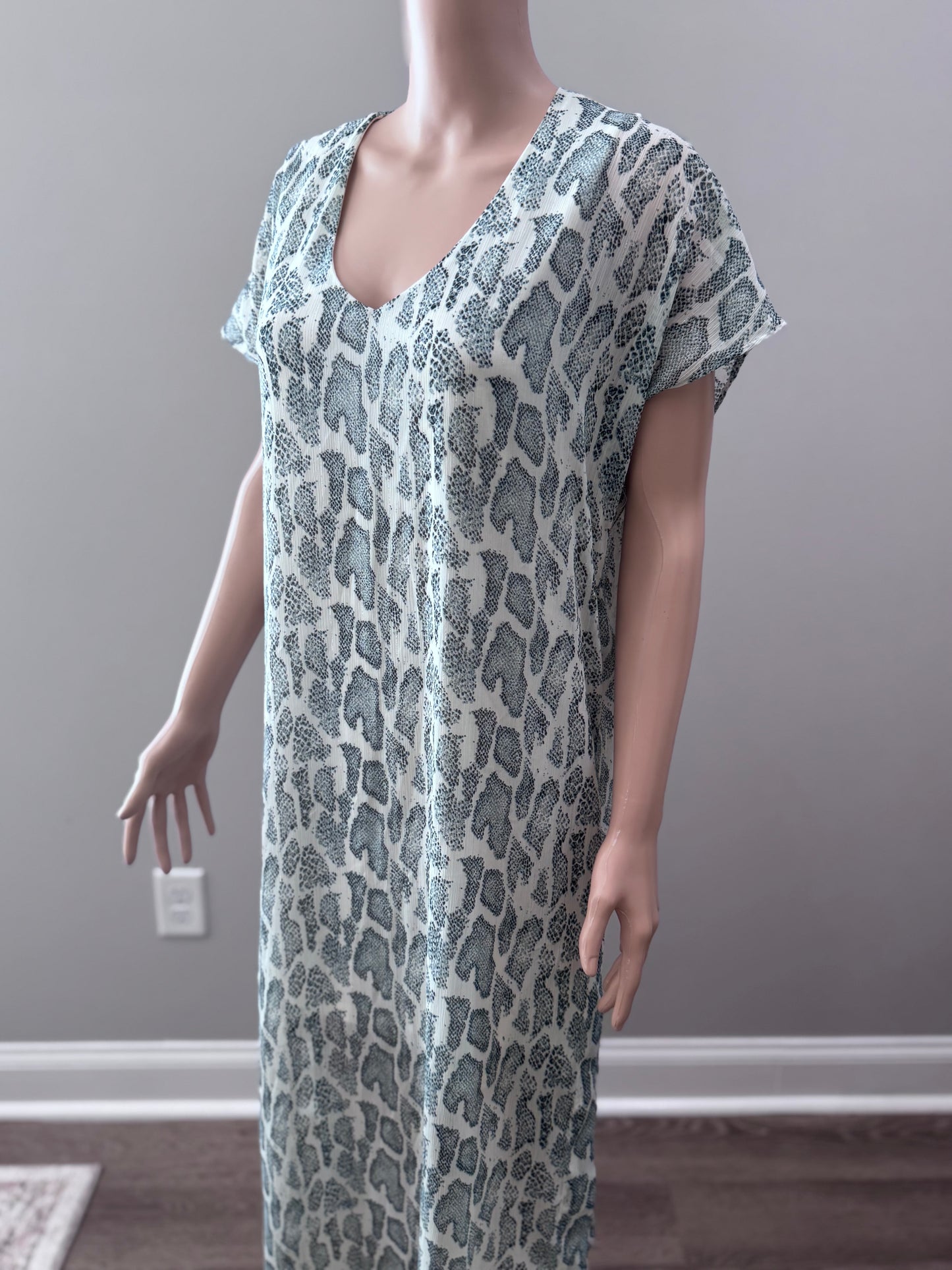 Entro Women’s Maxi Dress L – Blue Animal Print, Short Sleeve, Lined