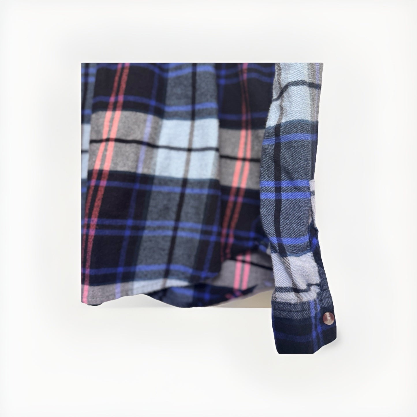 BDG Urban Outfitters Flannel Shirt Plaid Long Sleeve Button-Up Size M