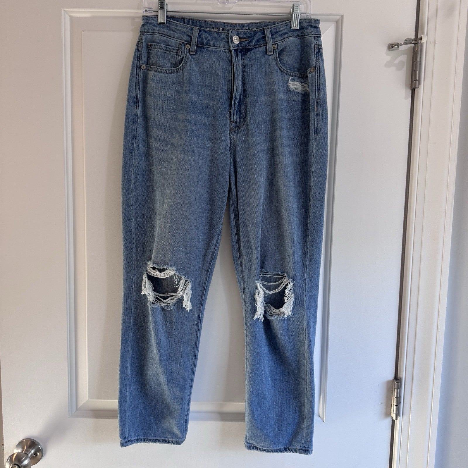 American Eagle Mom Jeans Women’s 8 Short Distressed High Rise Blue Denim