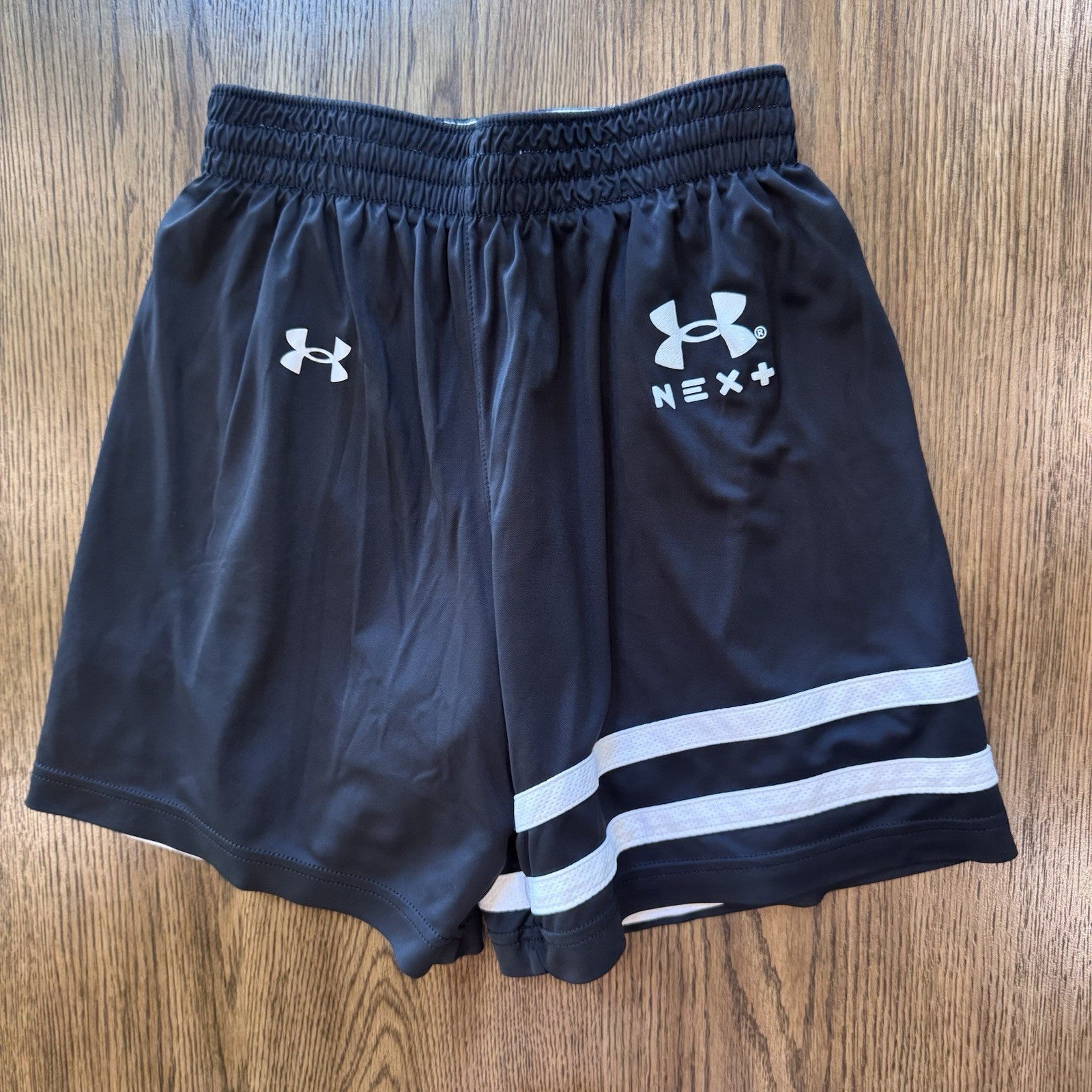 UA Women's Drop Step 2.0 Reversible Short Size small