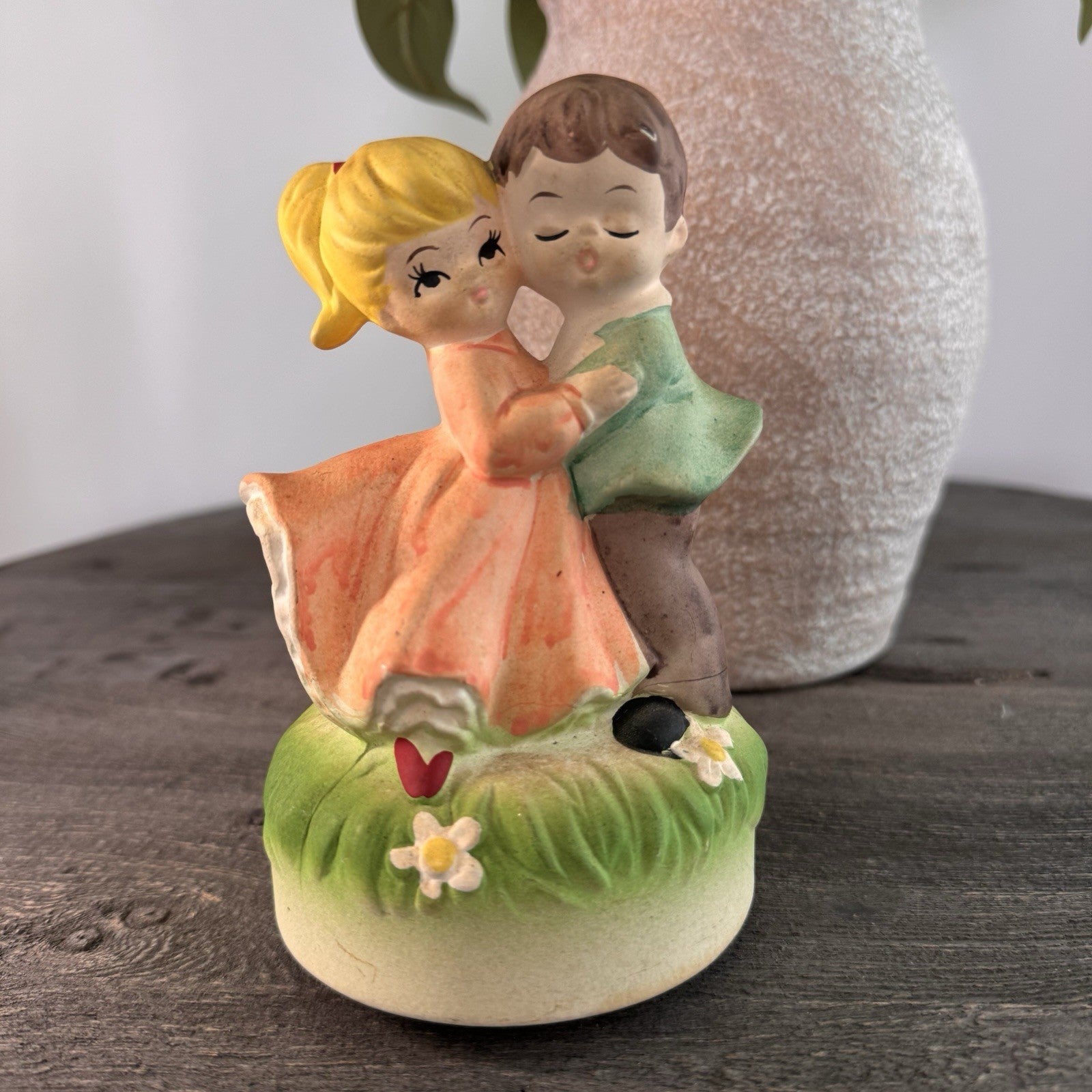 Vintage Musical Figurine Dancing Couple Blonde Girl Brown Hair Boy Made in Japan