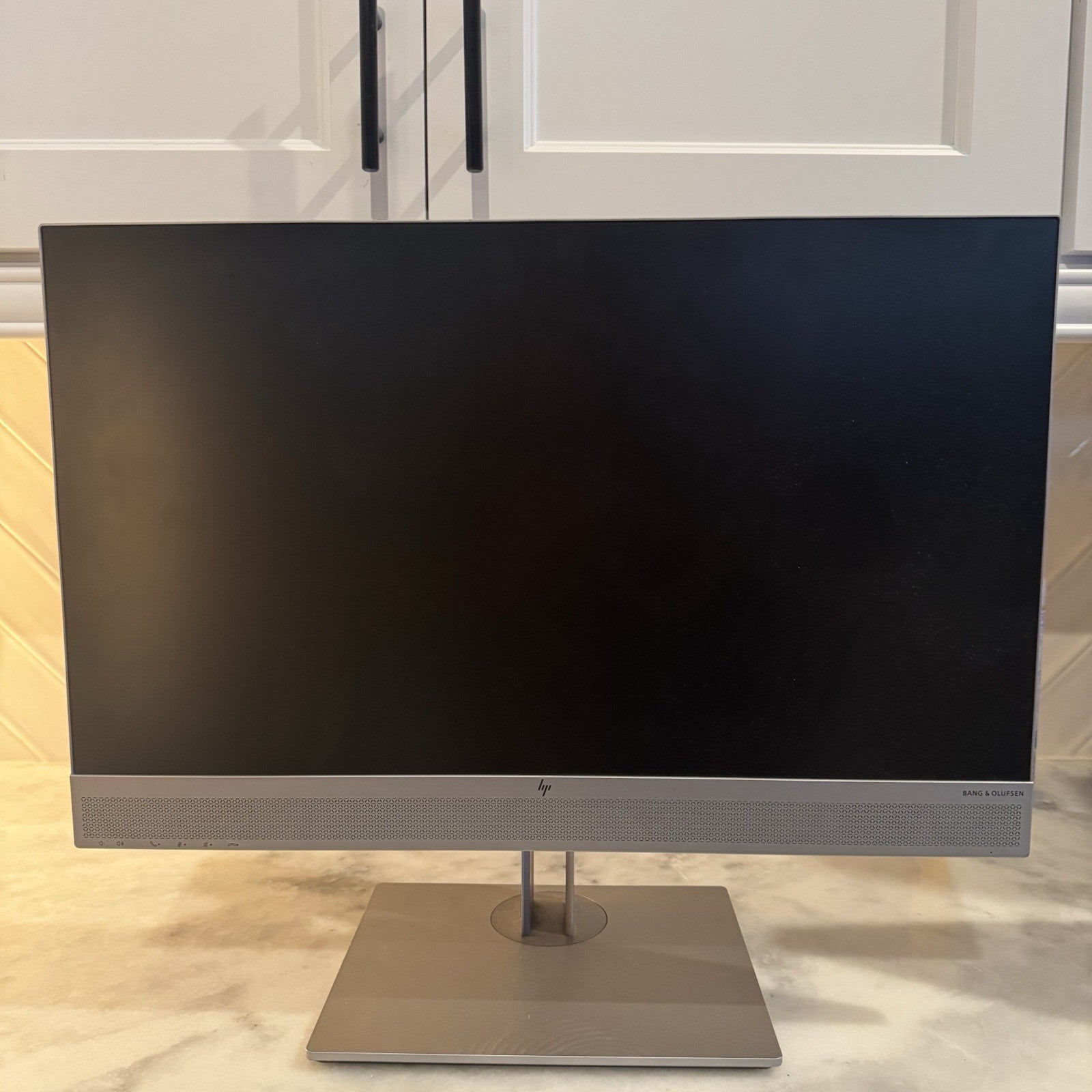 HP EliteDisplay E243m 23.8” FHD IPS Monitor B&O Webcam Works