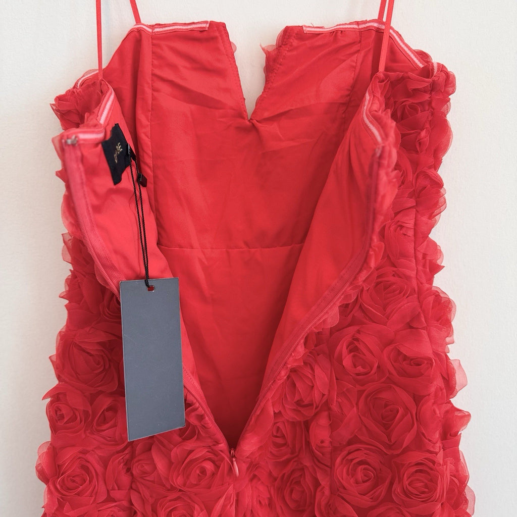 DO+BE Red 3D Rosette Floral Mini Dress Size Large NWT Cocktail Party boutique