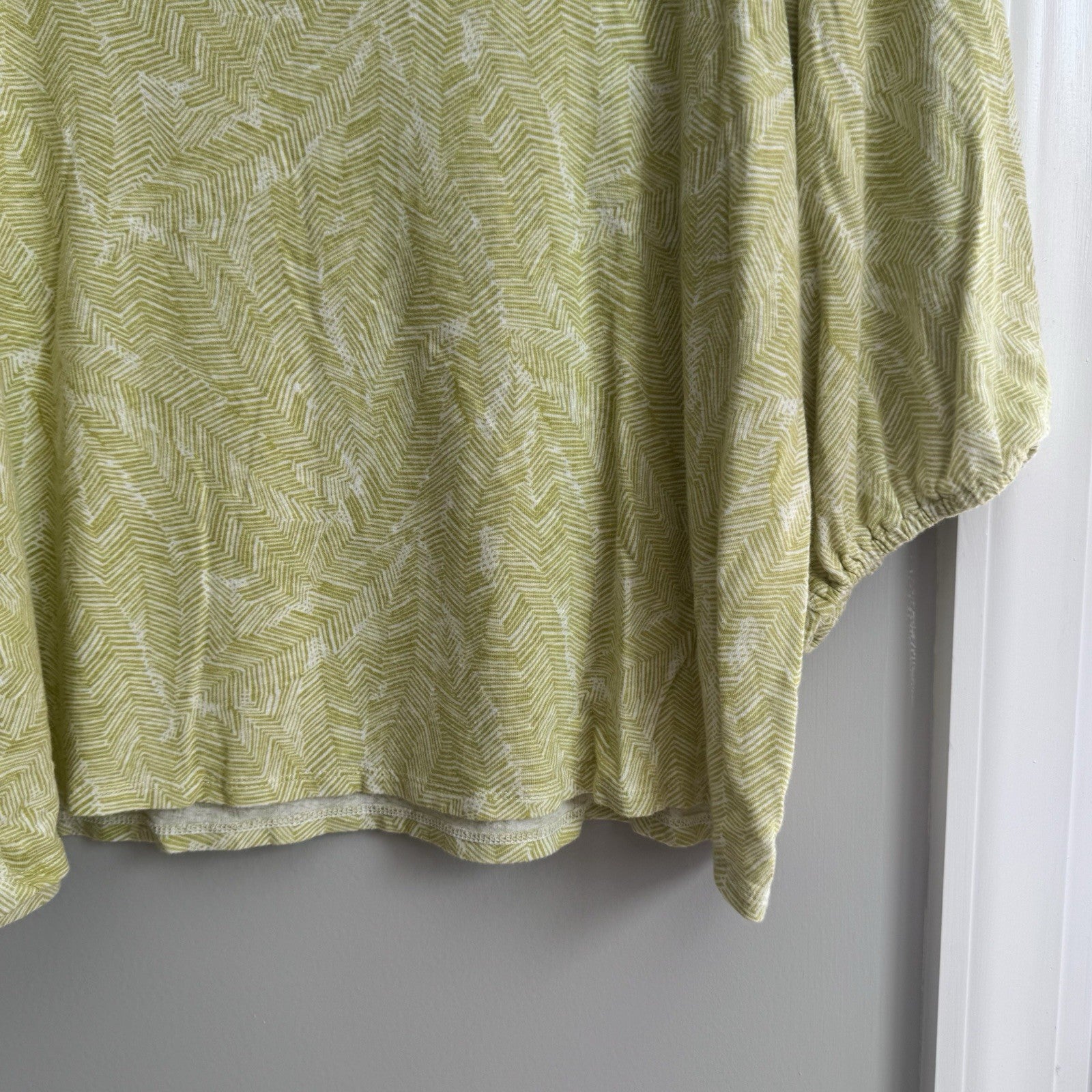 J.Jill Linen Blend Top L Petite Green White Geometric Print 3/4 Sleeve