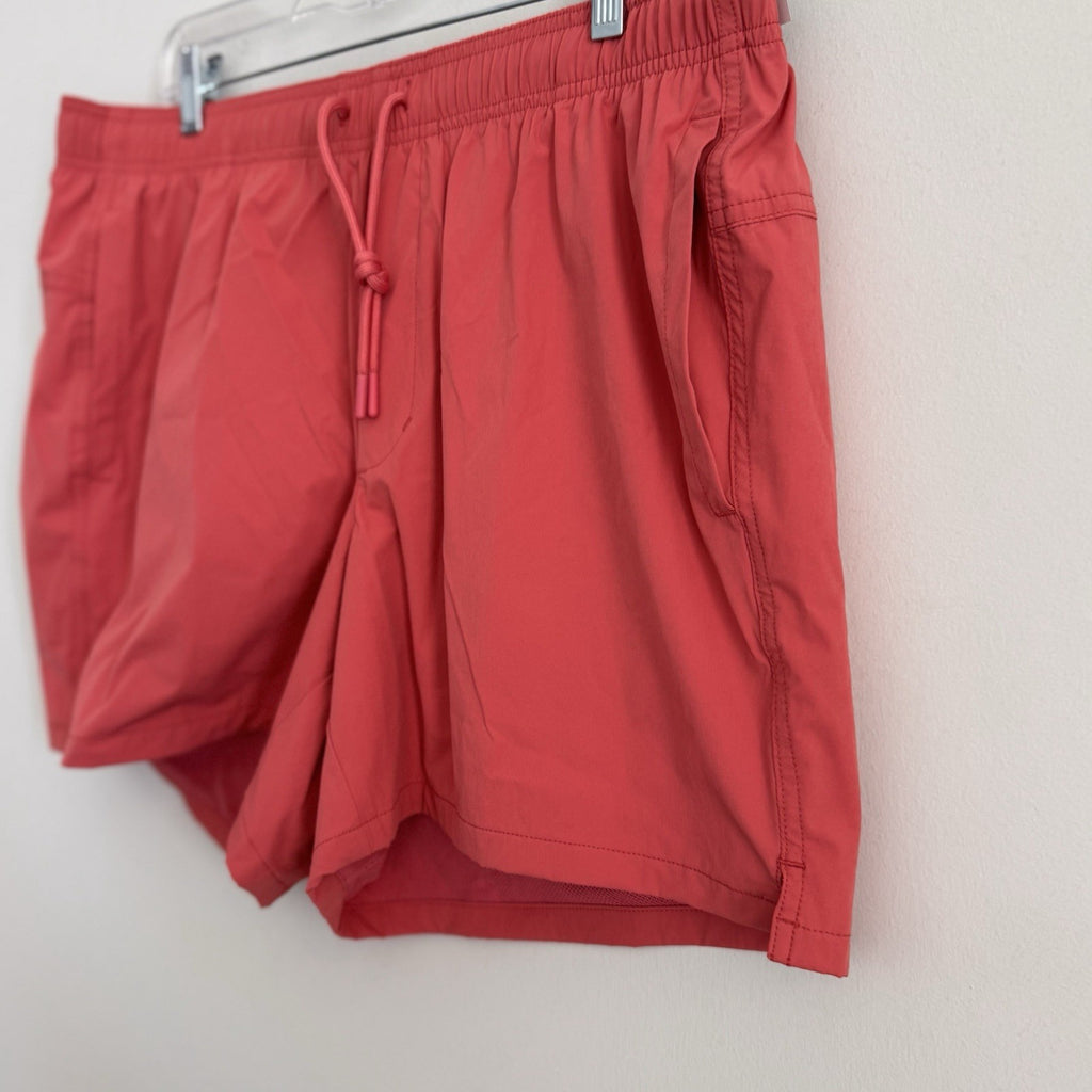 VRST Men's XL 5" Everyday Short Pink Rouge NWT Relaxed Fit Athletic Gym Training