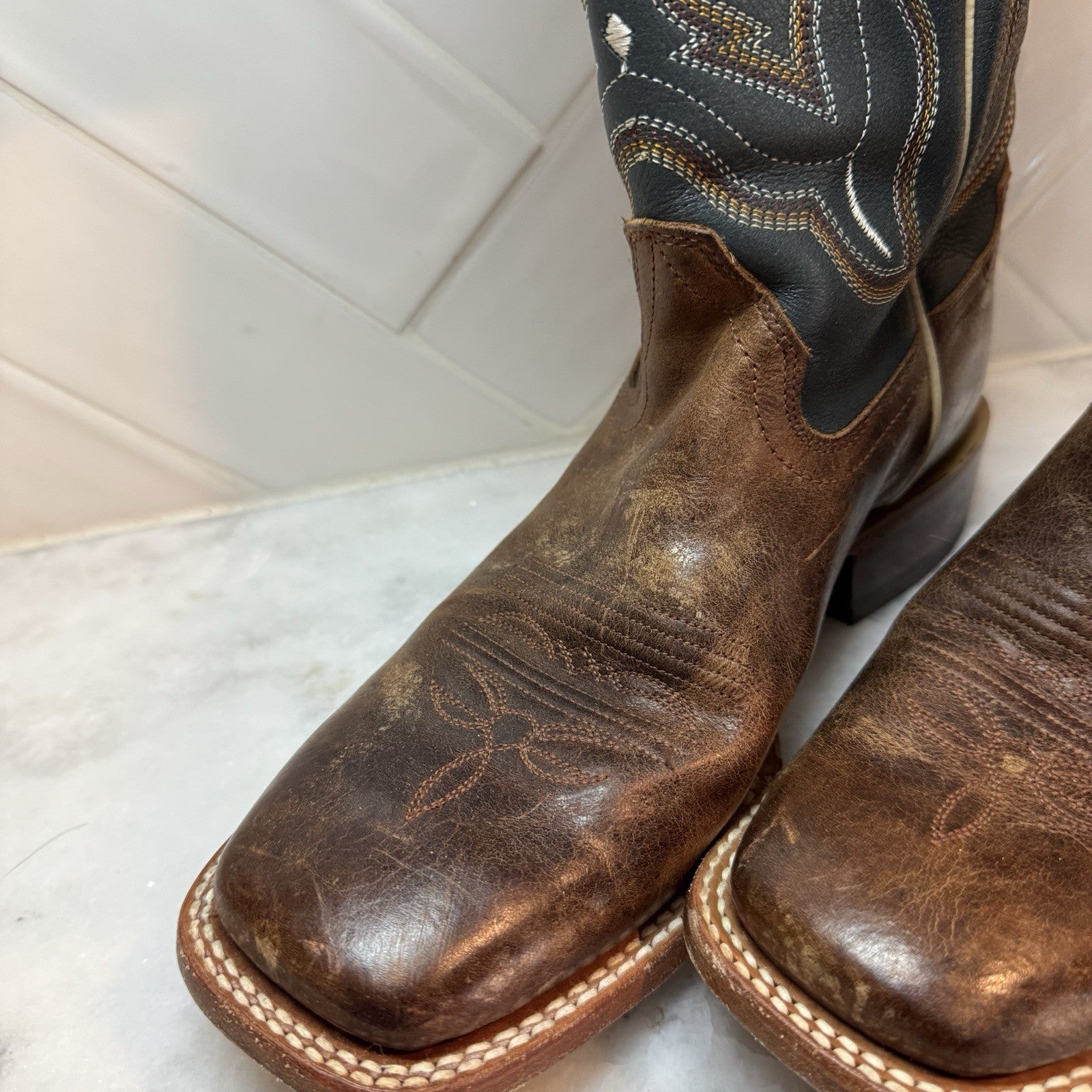Cody James Boots Mens Size 7.5 Brown Leather Western Square Toe Cowboy