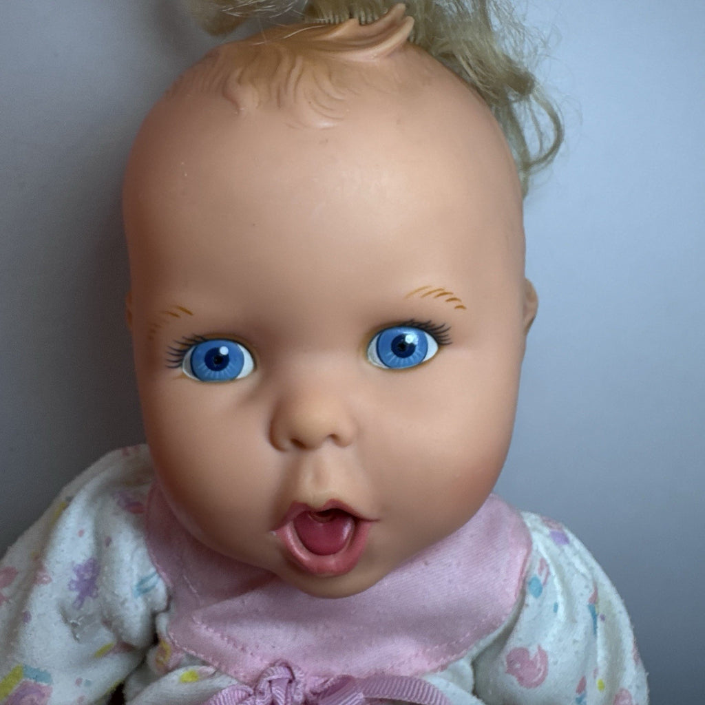 Vintage 1994 Gerber Toy Biz Baby Doll 15” Blonde Blue Eyes Teddy Bear Outfit VTG