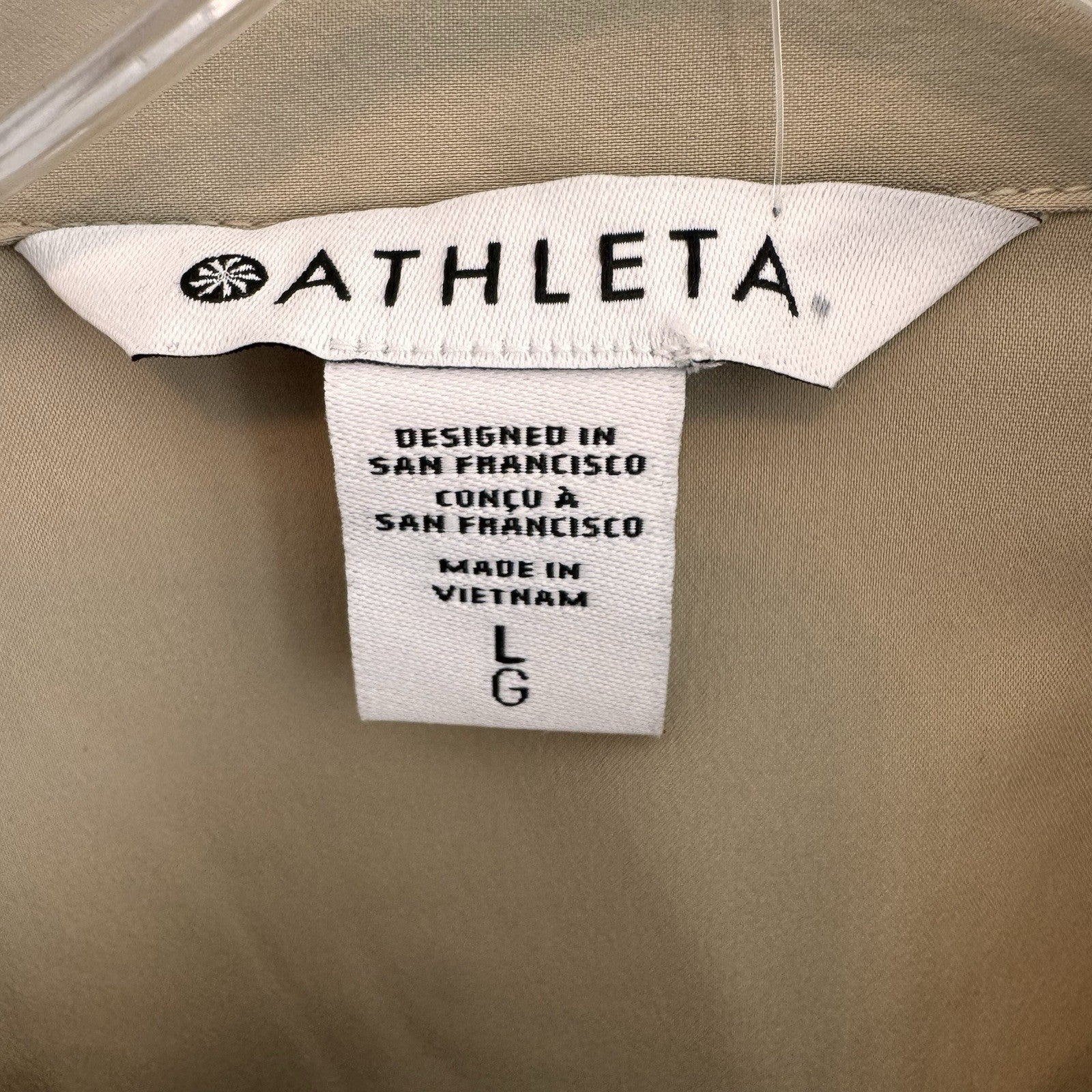 NWT Athleta Midday Ultra Cropped Button Down Shirt Size Large MSRP89