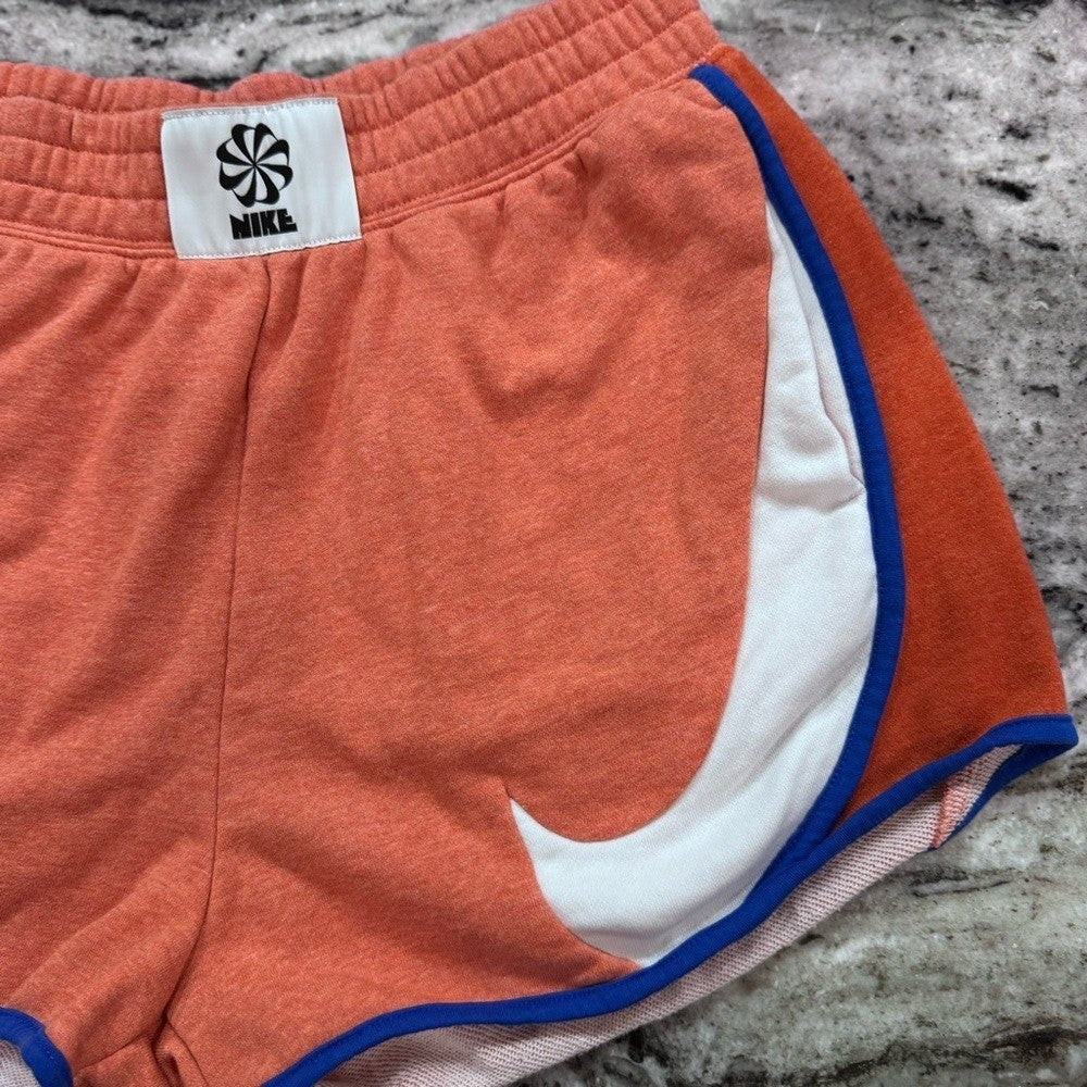 Nike Sportswear Circa 72 Women's High-Rise Fleece Shorts Size small