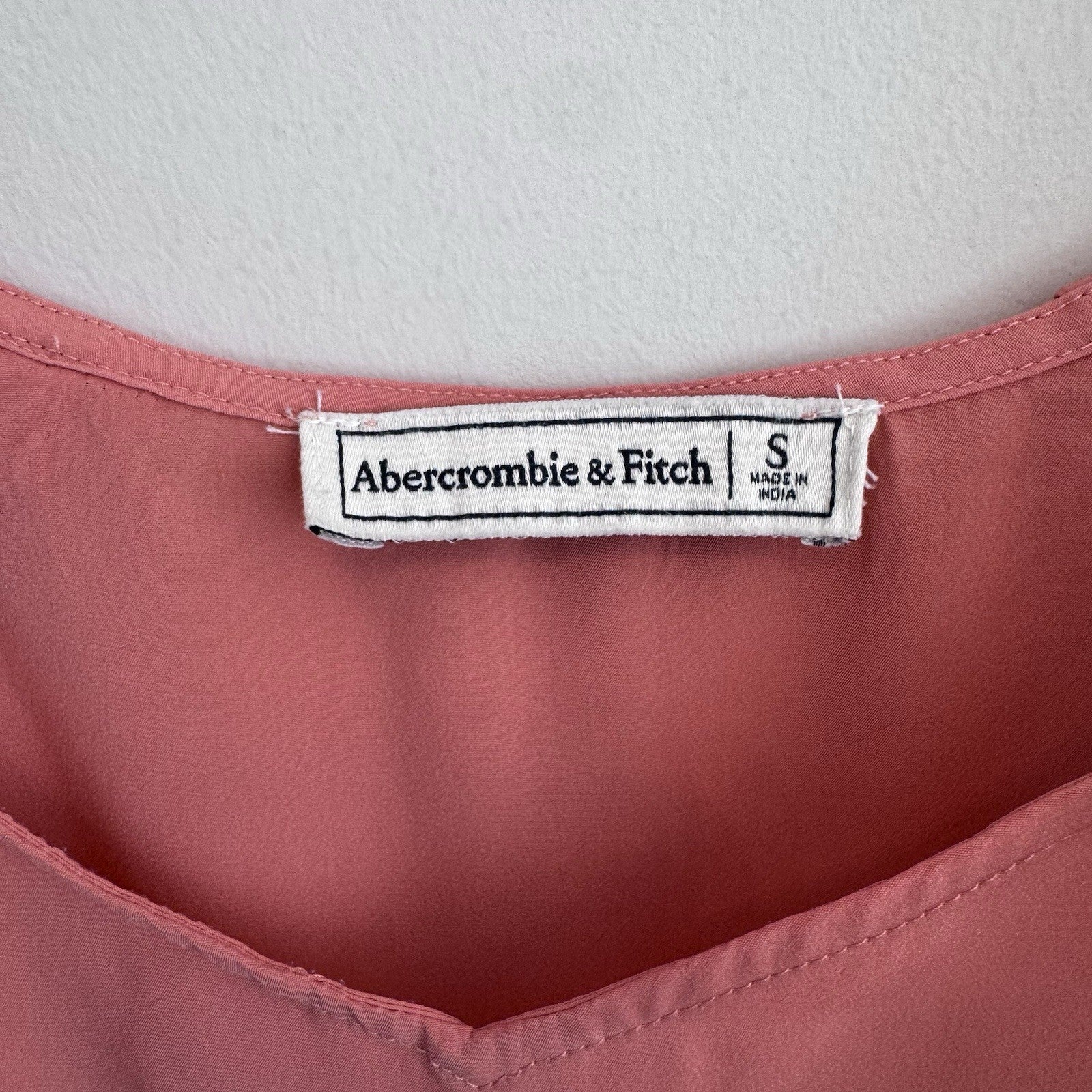 Abercrombie & Fitch Coral Cold Shoulder Blouse Women’s Small Ruffle Cami Top