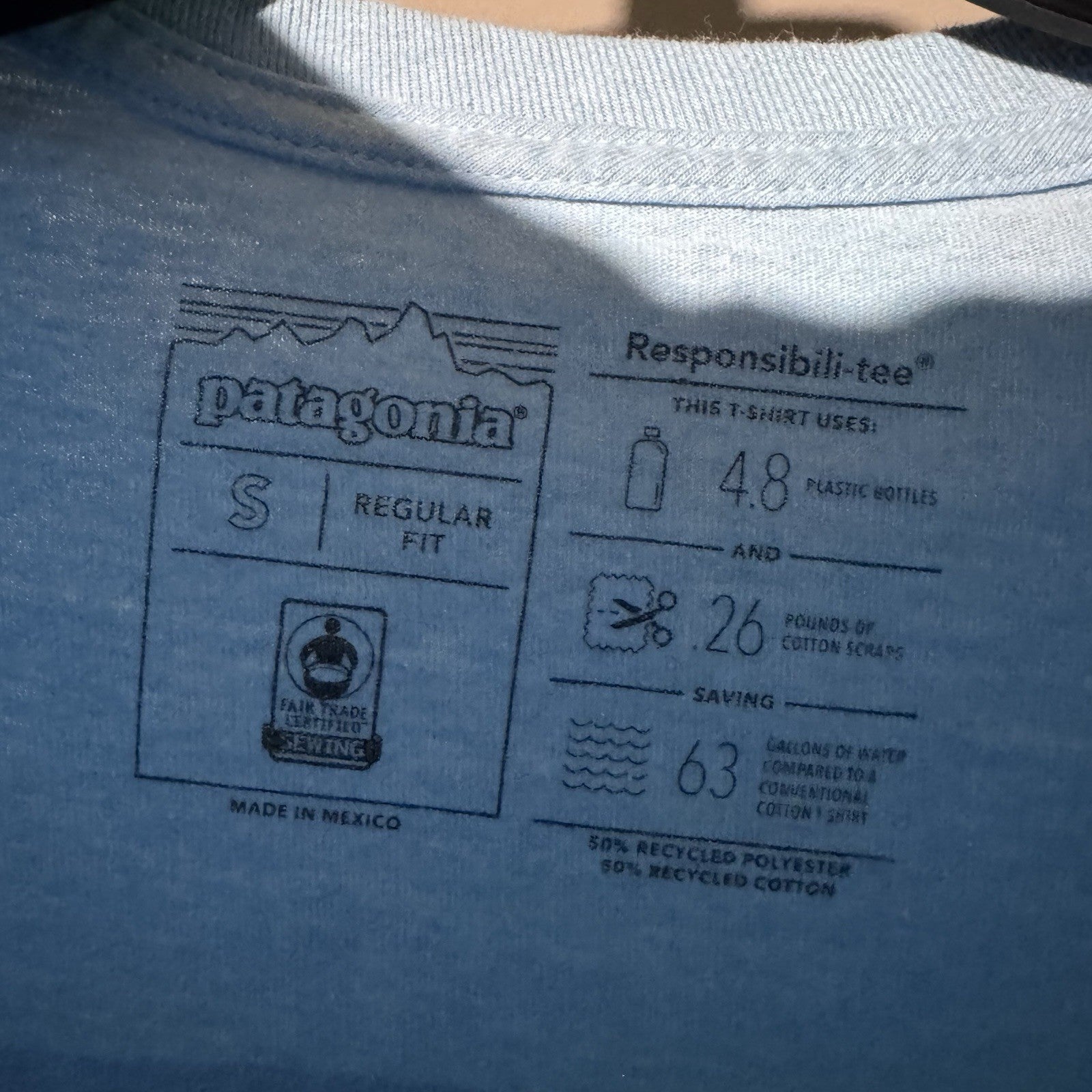 Patagonia Responsibili-Tee T-Shirt Small Blue Logo Graphic Recycled Y2K Eco Tee
