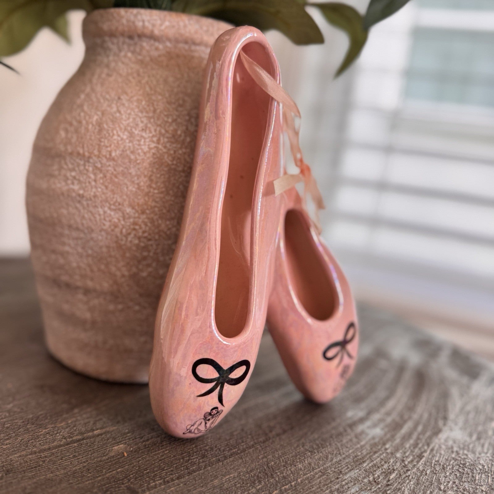 Vintage Iridescent Pink Ballet Slipper Ceramic Dish Pierrot Mime Harlequin Bow