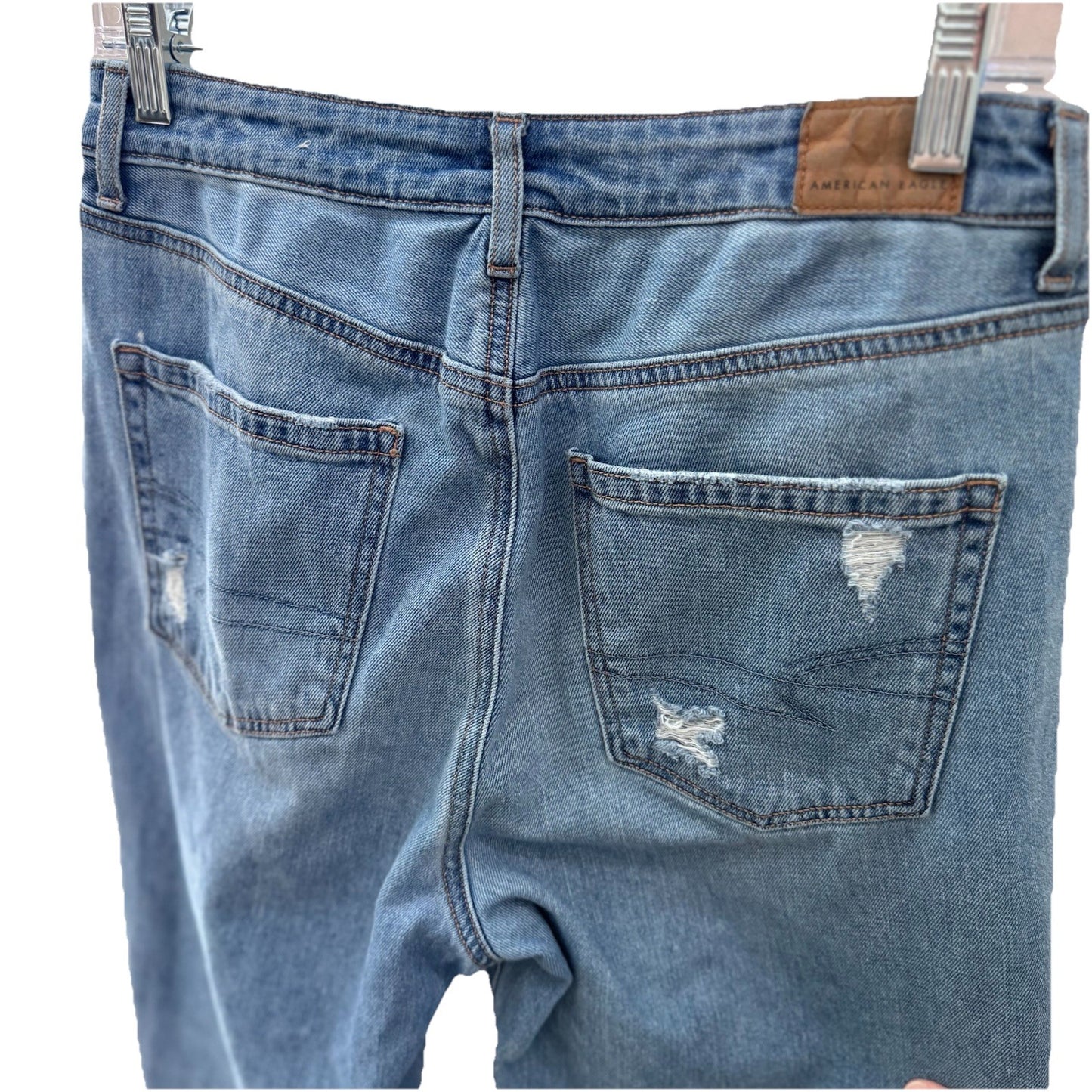 American Eagle Mom Jeans 8 Short Light Wash Distressed Ripped Knee Denim