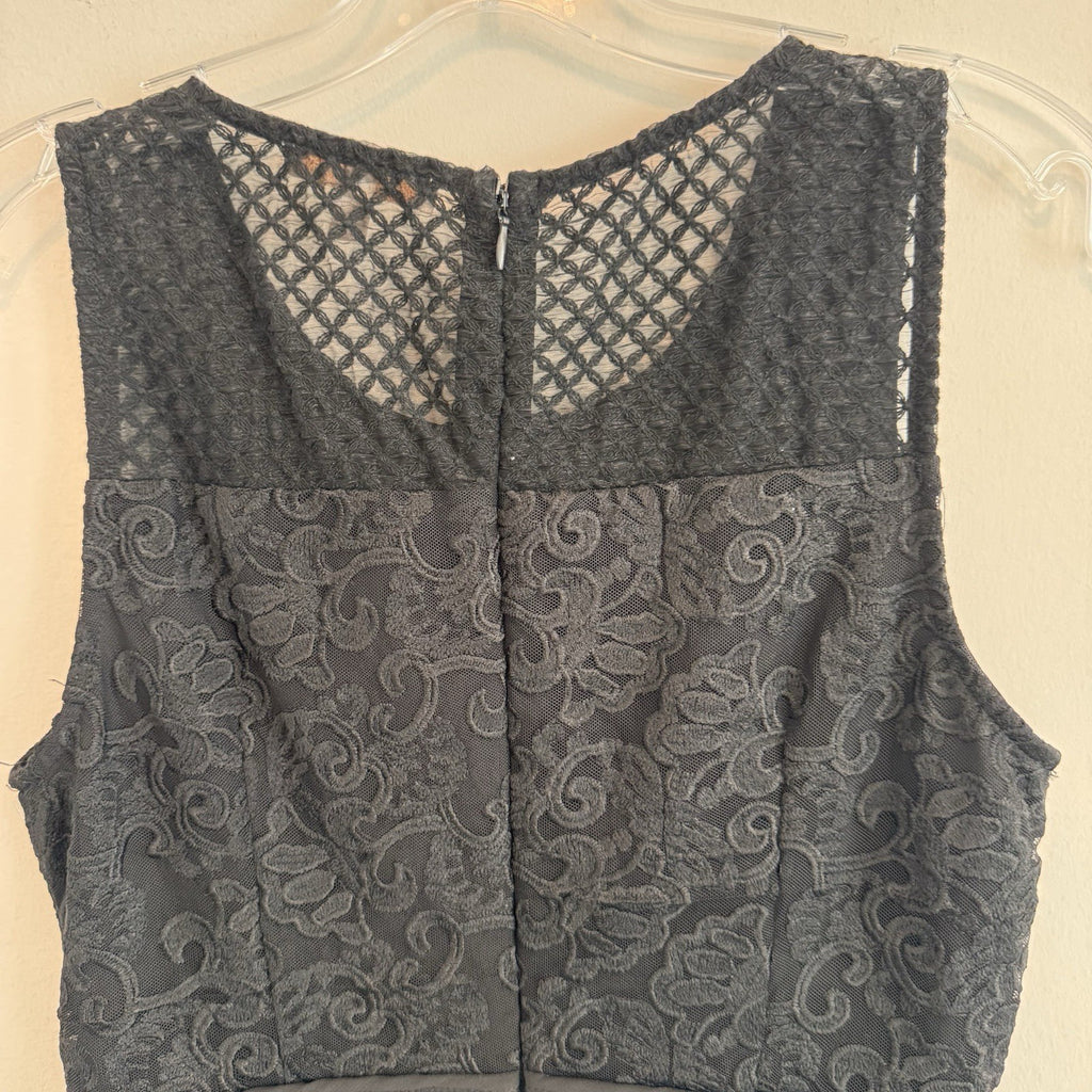 Skies Are Blue Lace Peplum Top Black Sleeveless Blouse Women’s S Boutique 