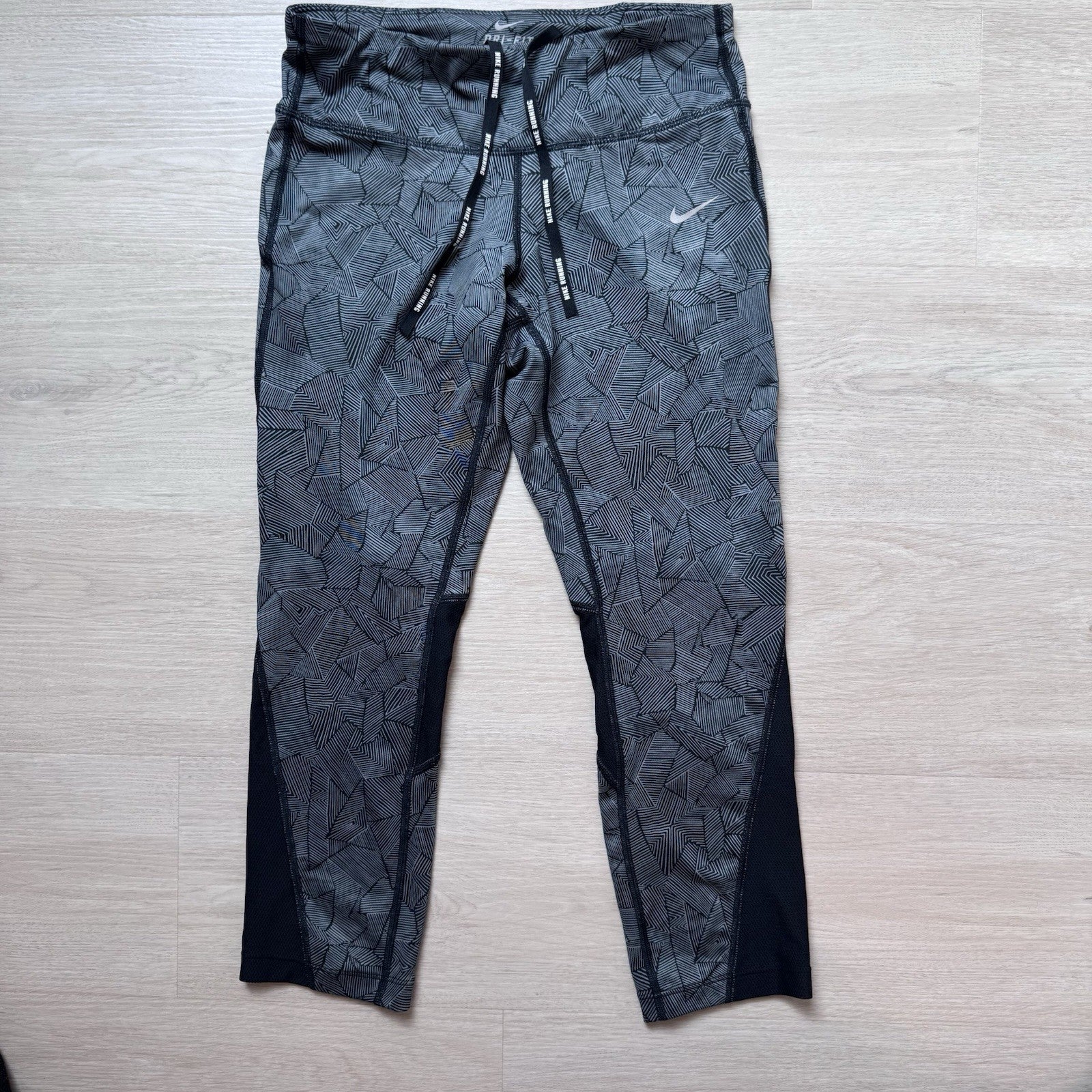 Nike Dri Fit Running Leggings Womens Small Gray Black Print Drawstring