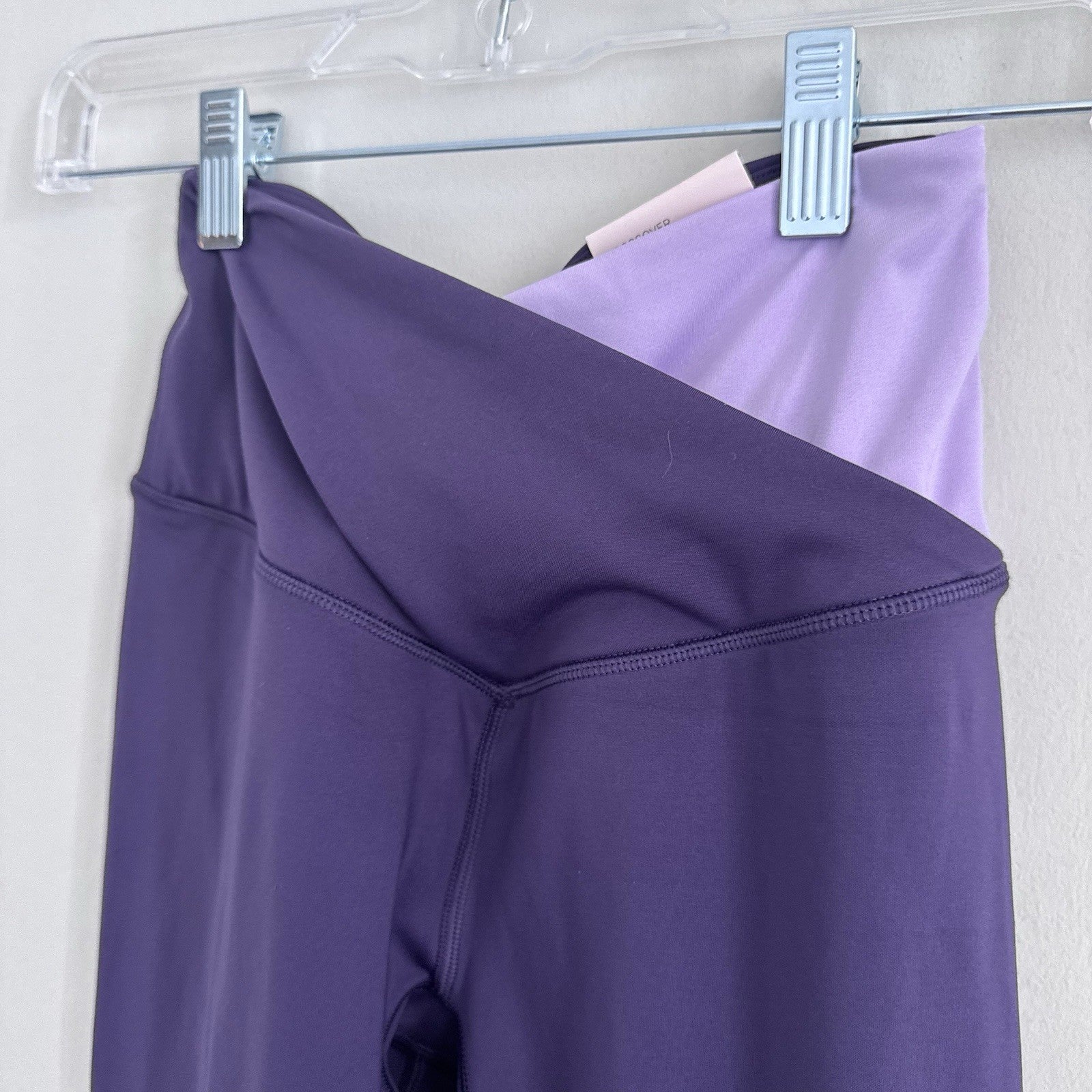 Victoria’s Secret On Point Crossover Legging 2 Purple 7/8 NWT