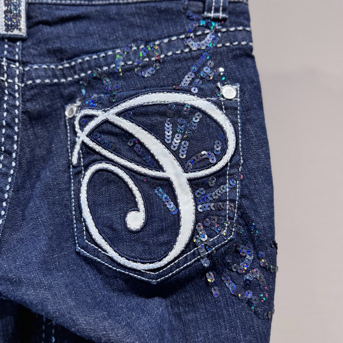 Coogi Jeans Capris 5/6 Juniors Dark Wash Sequin Embellished Denim Bling Logo Y2K
