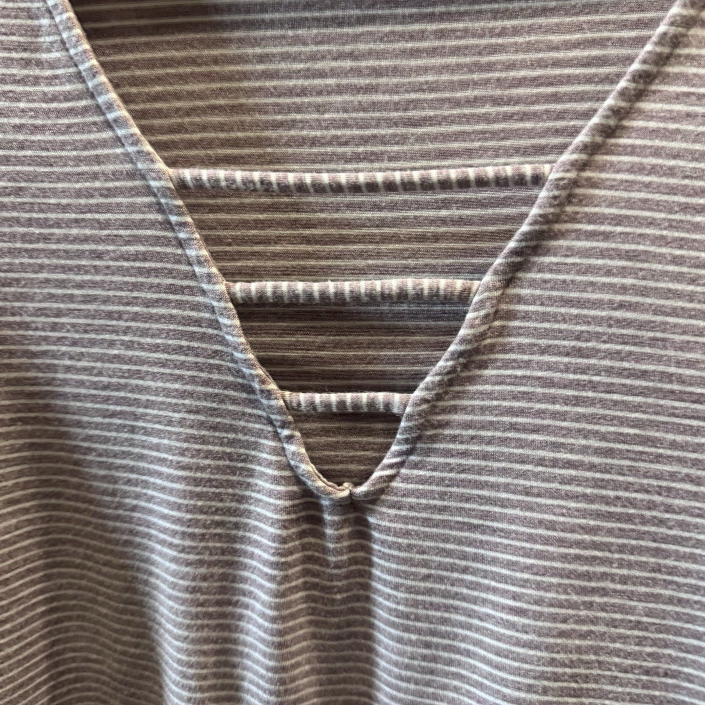 Soft & Sexy AEO Long Sleeve Striped V-Neck Top with Front Cutouts Women’s Size