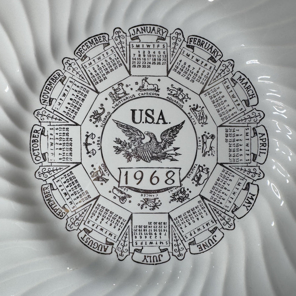 Sheffield Bone White 1967 Calendar Zodiac Signs Decorative Plate Gold Trim 10.25