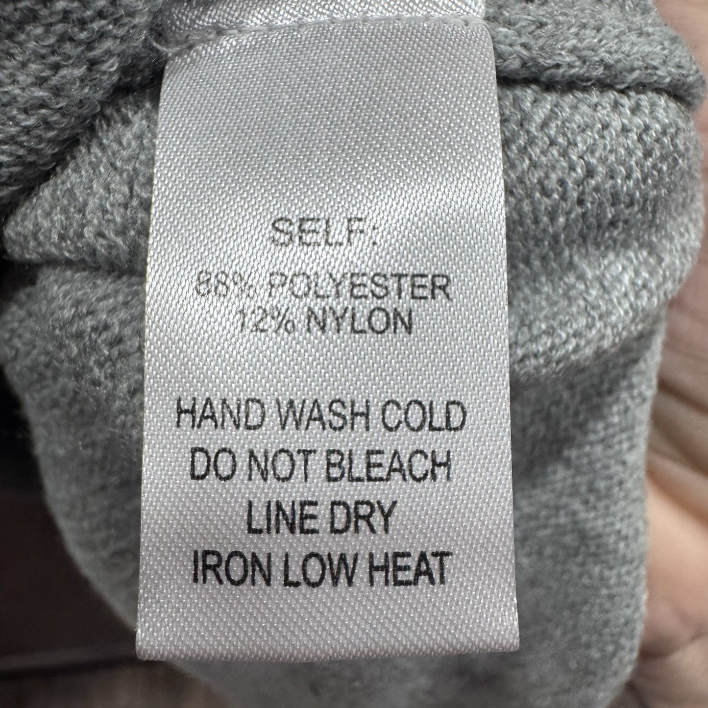 FABLE Women’s Gray Chunky Turtleneck Sweater Size Large Soft Knit Pullover Cozy