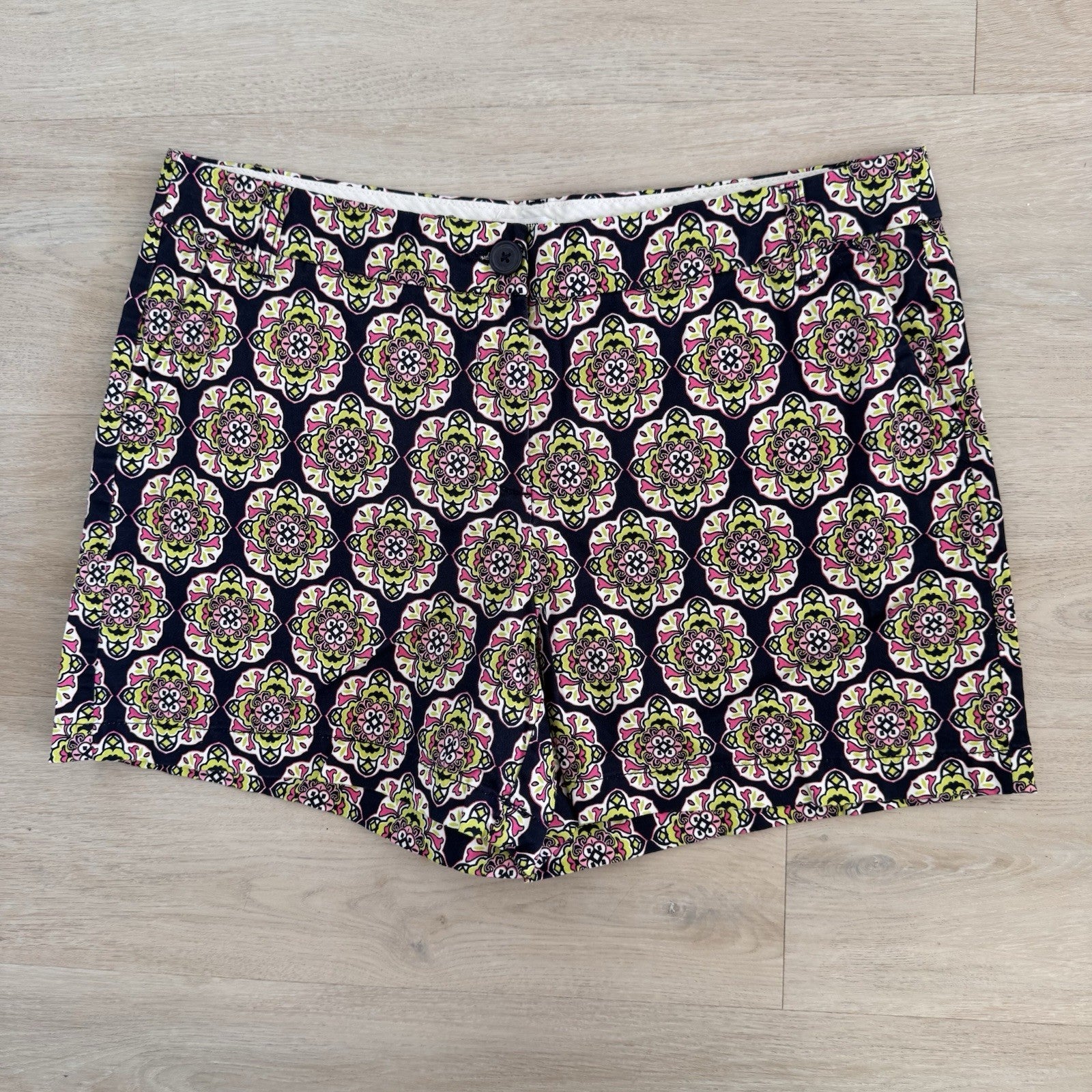 Crown & Ivy Shorts Lot Of 2  Size 14 Geometric & Medallion Print Cotton