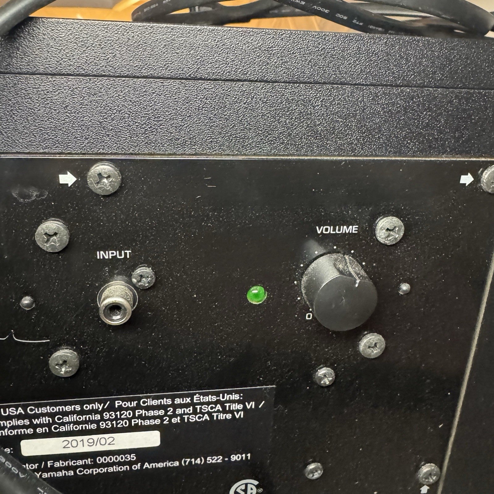 Yamaha Powered  Pair Black Bookshelf Speakers Subwoofer Tested NS-SW100
