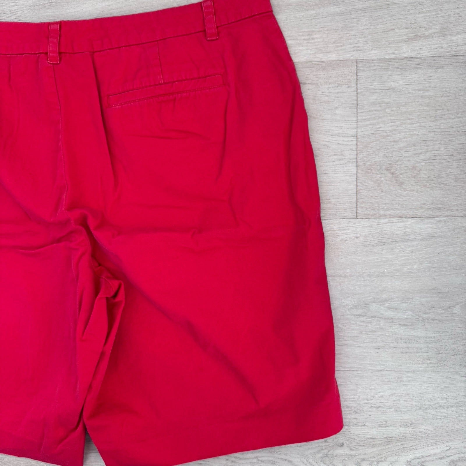 Women’s Lauren Ralph Lauren Red Bermuda Shorts Size 16 LRL Active Zip Pocket