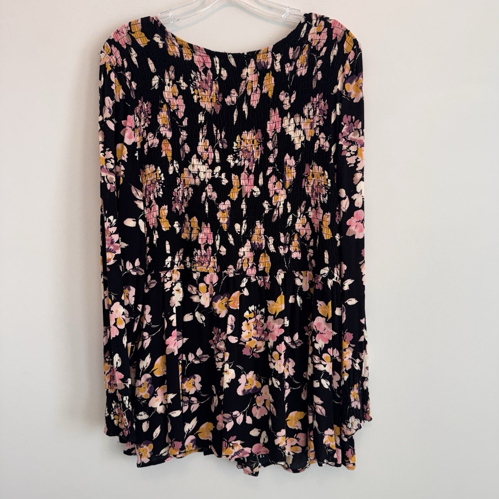 Torrid Floral Babydoll Blouse Size 2 Black Pink Smocked Boho Top Women’s
