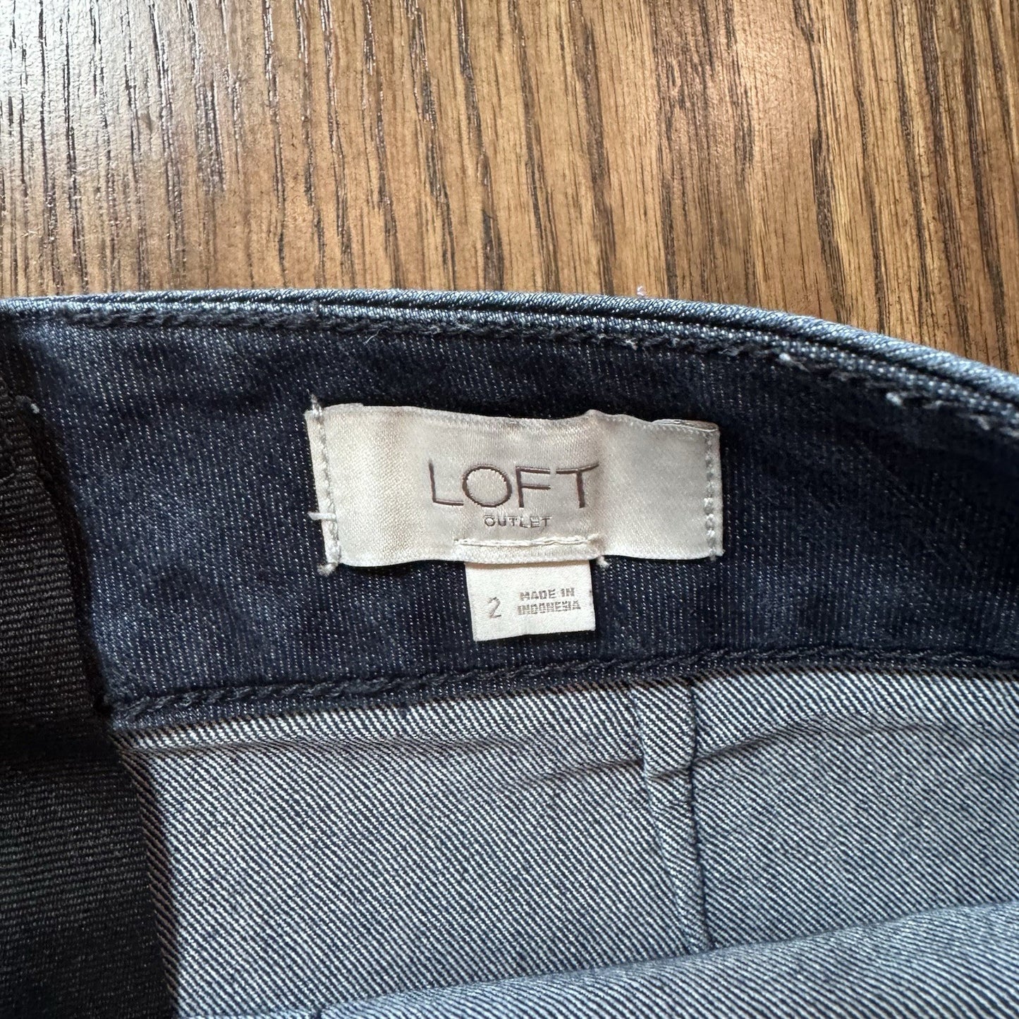 LOFT Outlet Women’s Denim Skirt Size 2 Blue High Rise Front Pocket Stretch SP20