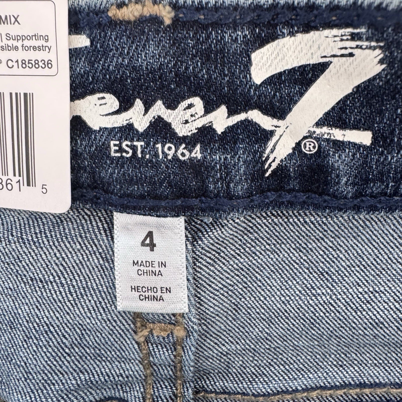 Seven7 High Rise Skinny Jeans Size 4 St James Wash NWT