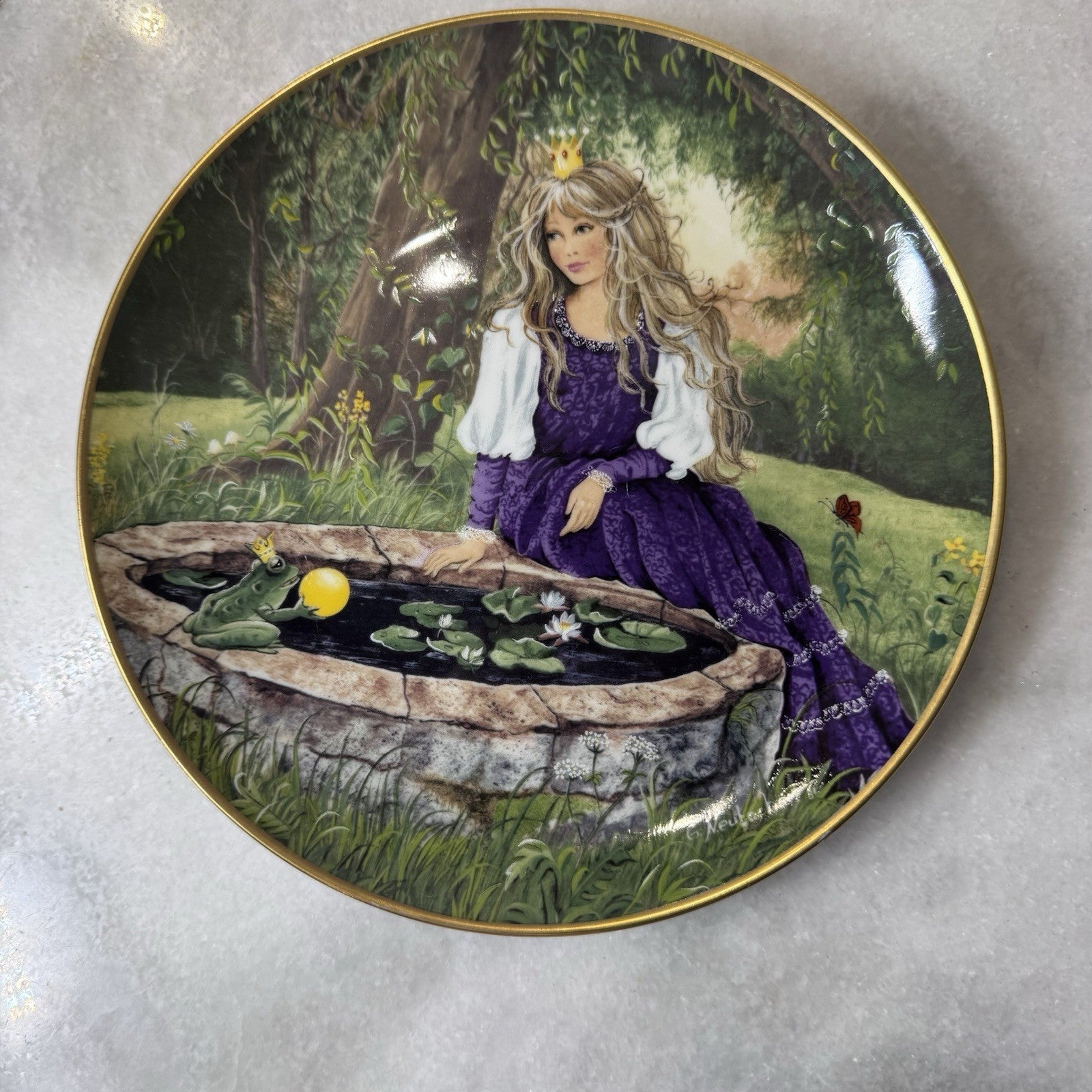 Vontage 1981 The Frog King Gerda Neubacher Kaiser Porcelain 7 1/2" Plate