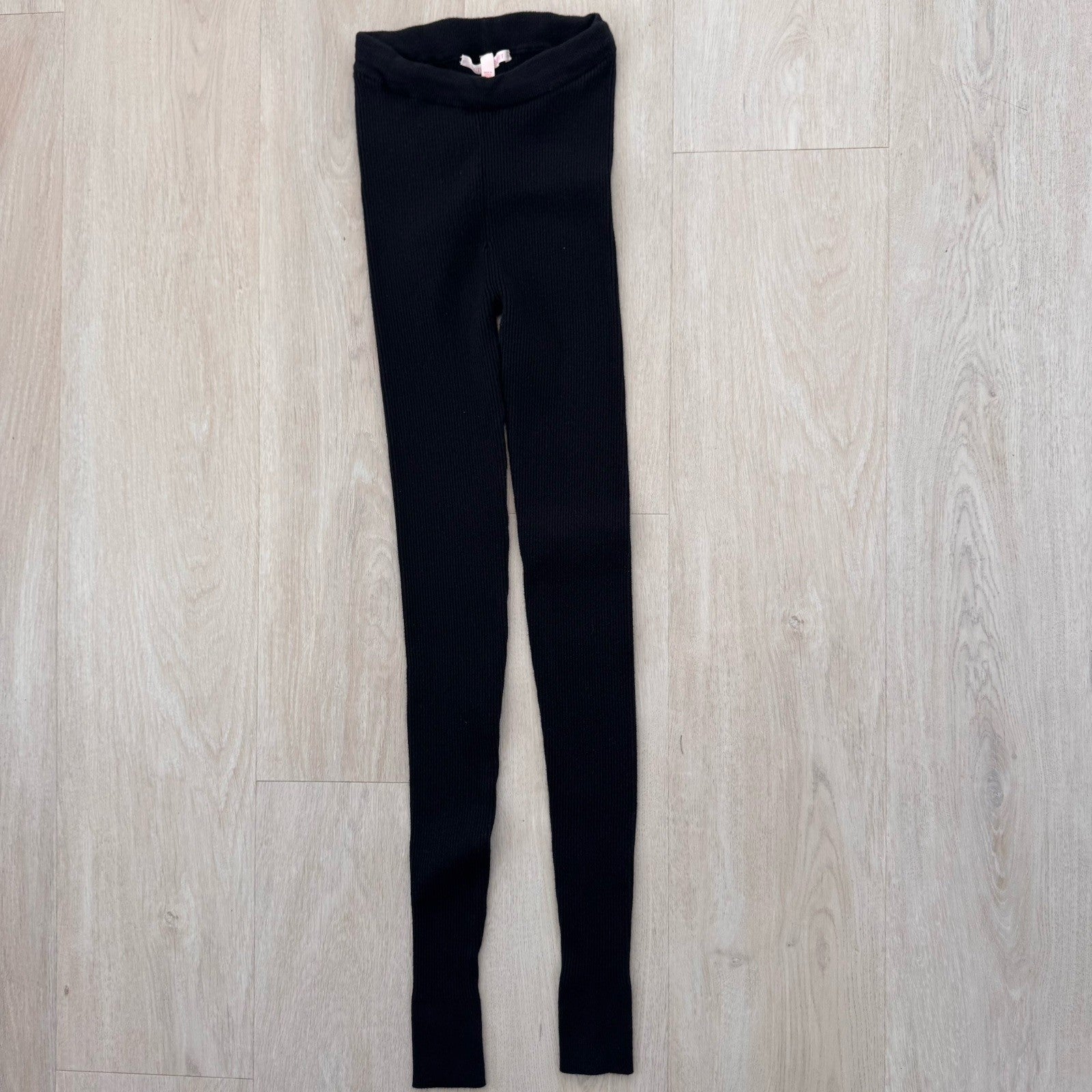 Victoria’s Secret Women’s XS/TP Long Black Cashmere Blend Ribbed Knit Leggings