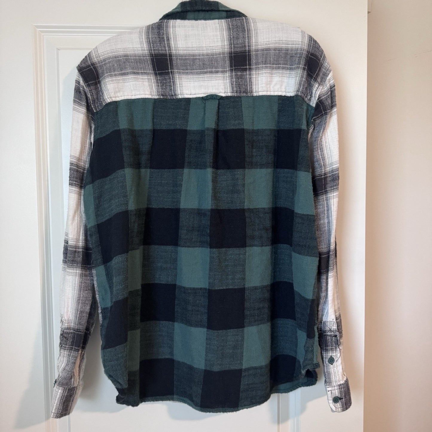 American Eagle Patchwork Plaid Flannel Shirt Women’s M Green Black Cotton