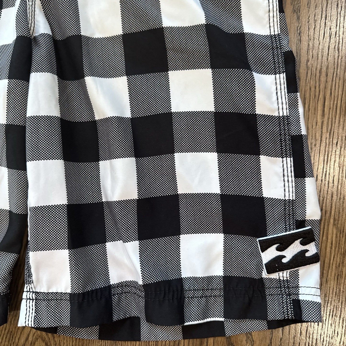 Billabong Board Shorts Men’s Size 28 Black White Plaid Swim Trunks Surf