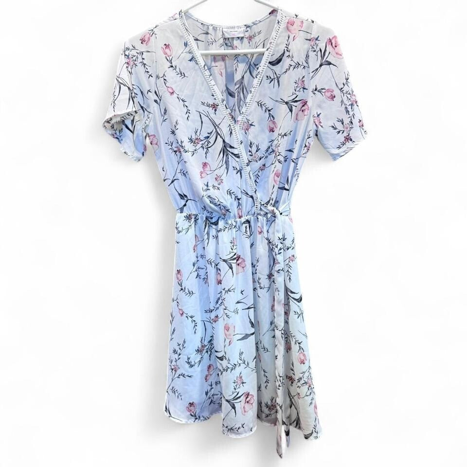 Sienna Sky Wrap Floral Dress White Pink Blue XS Short Sleeve Elastic Waist